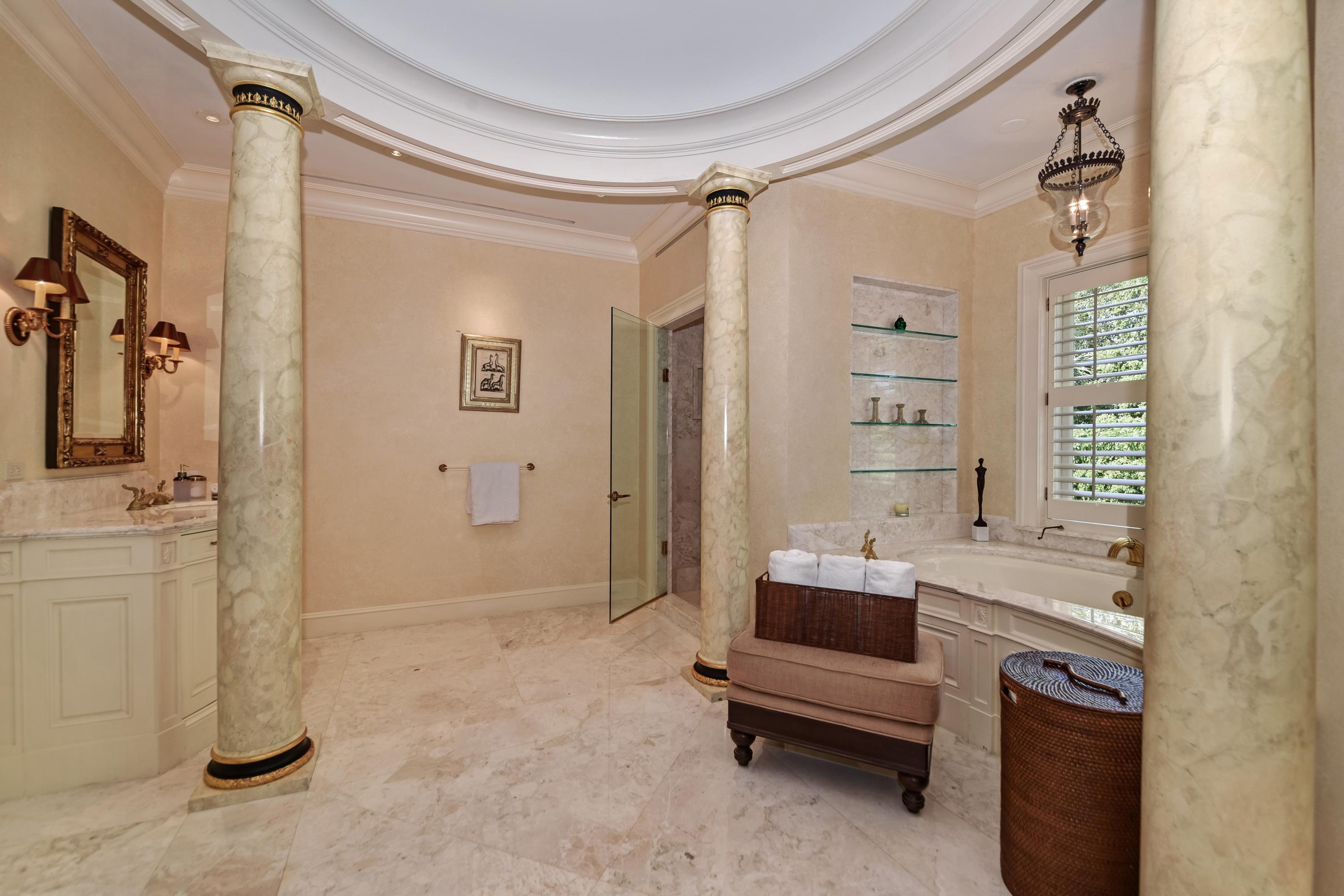 EAST SHORE - Residential