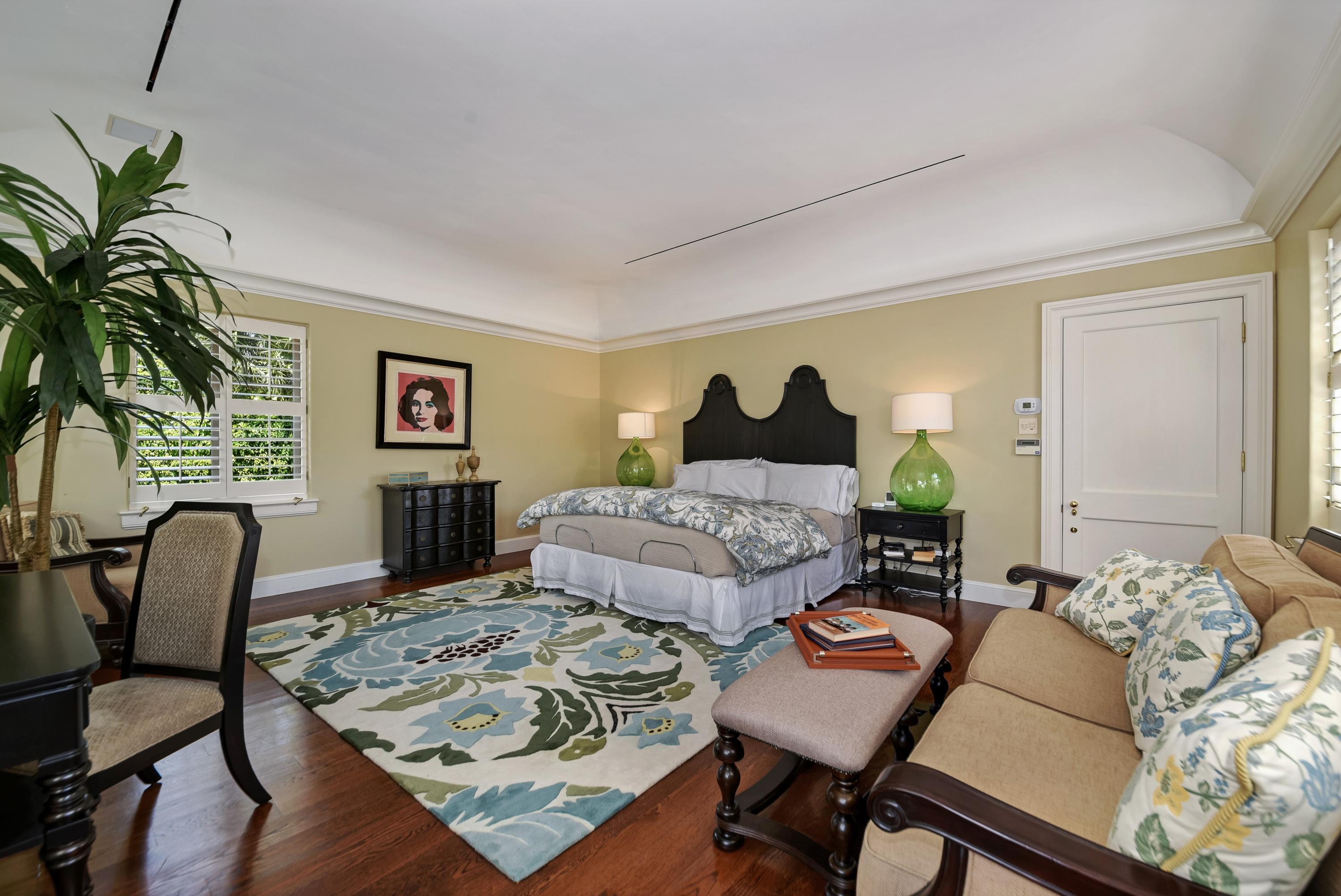 EAST SHORE - Residential