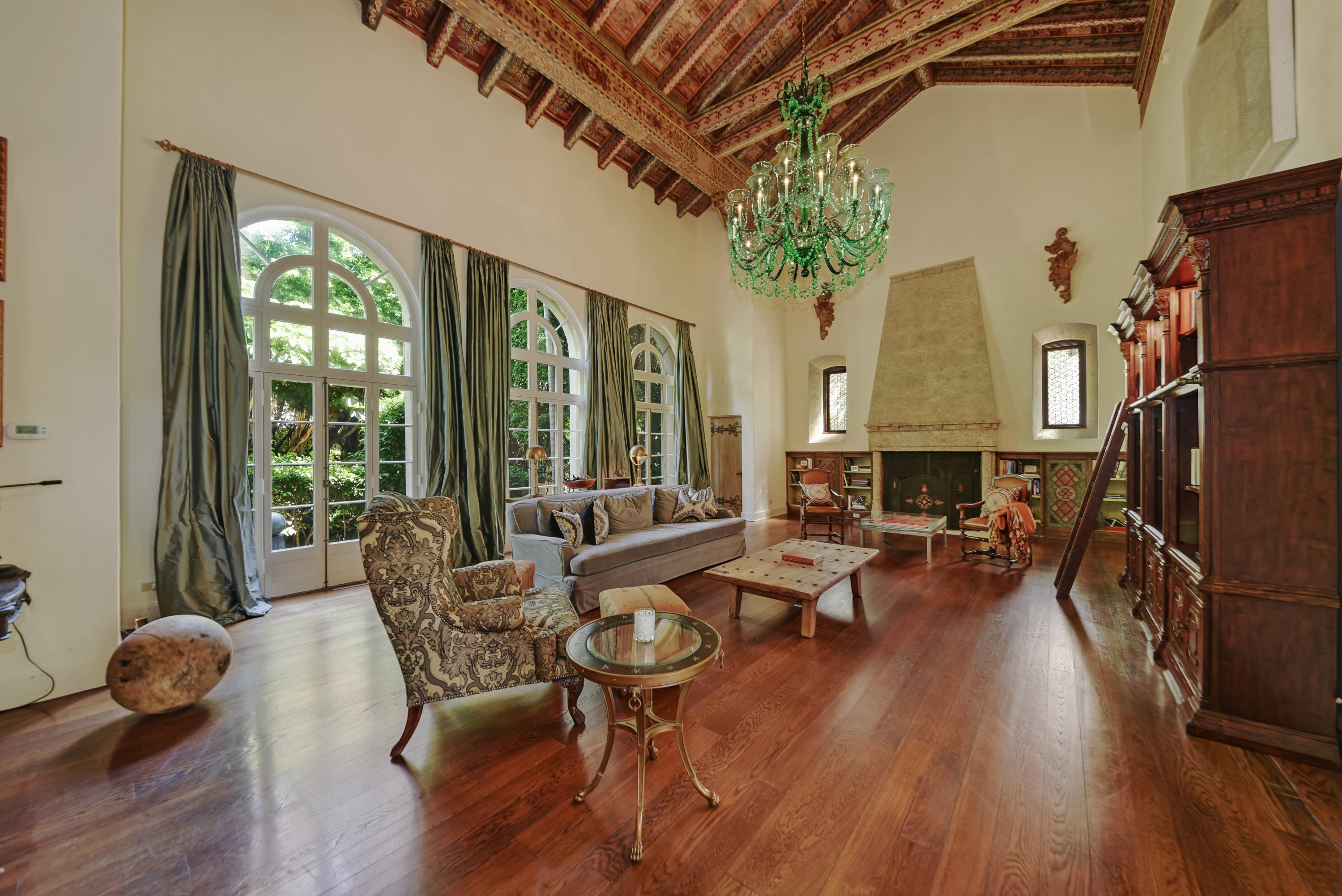 EAST SHORE - Residential