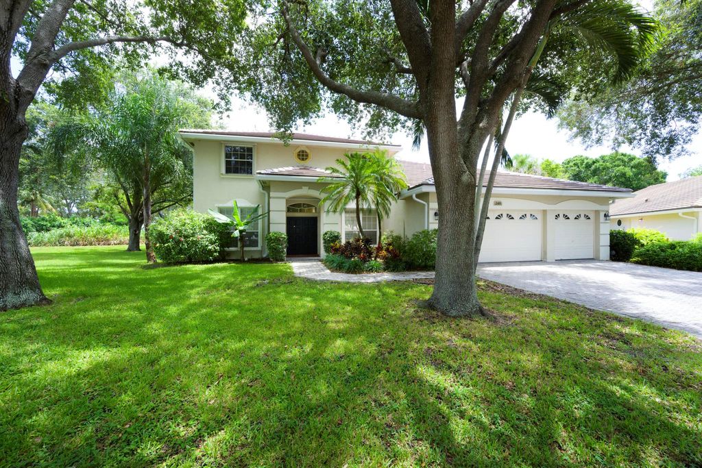 Photo of 248 Bluejay Lane, Jupiter, FL 33458 (MLS # R11104923)