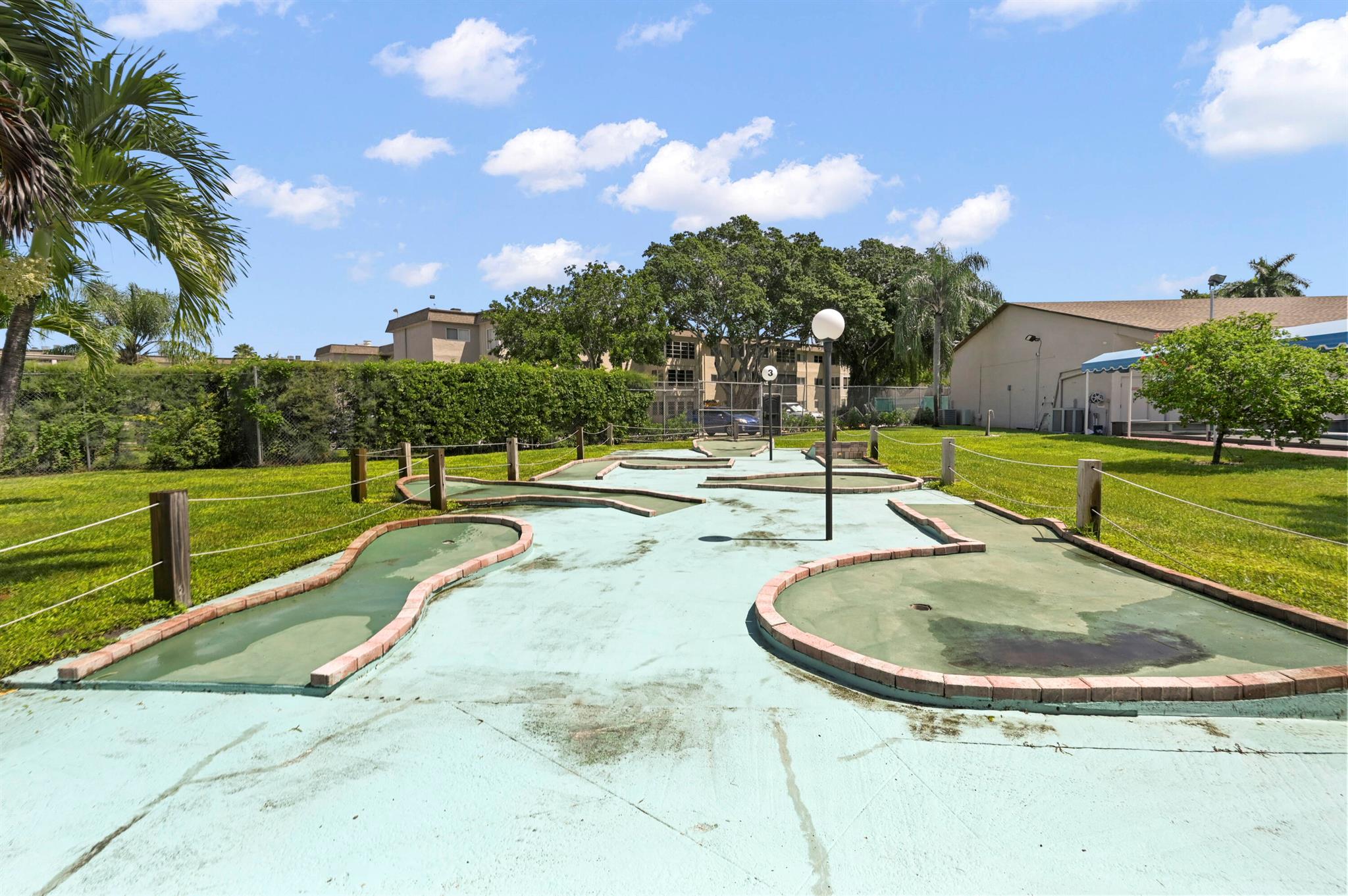 LAKESIDE VILLAGE COND NO - Residential