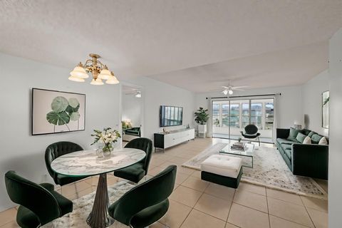 715 Lori Drive 307 Palm Springs FL 33461