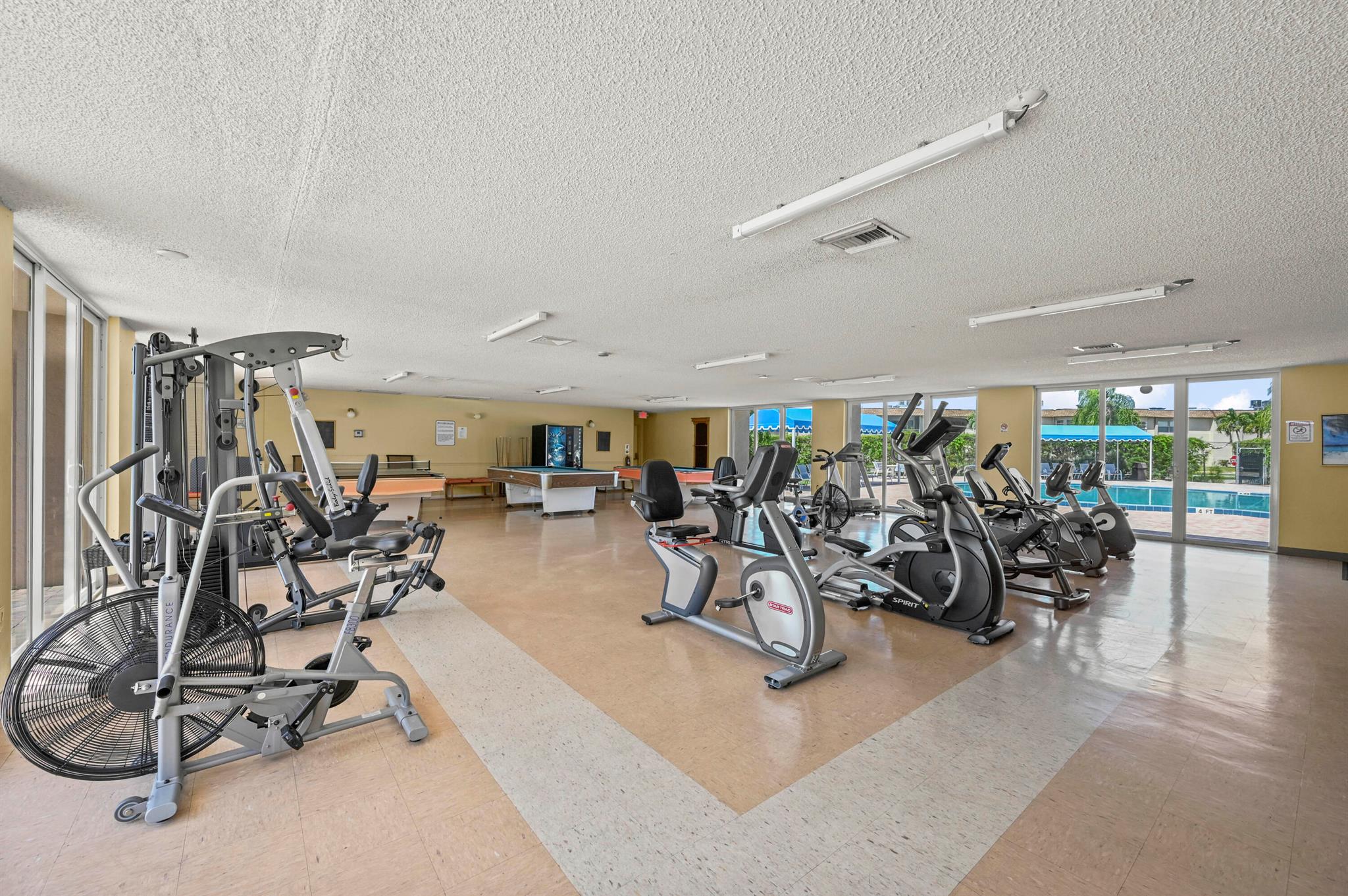 LAKESIDE VILLAGE COND NO - Residential