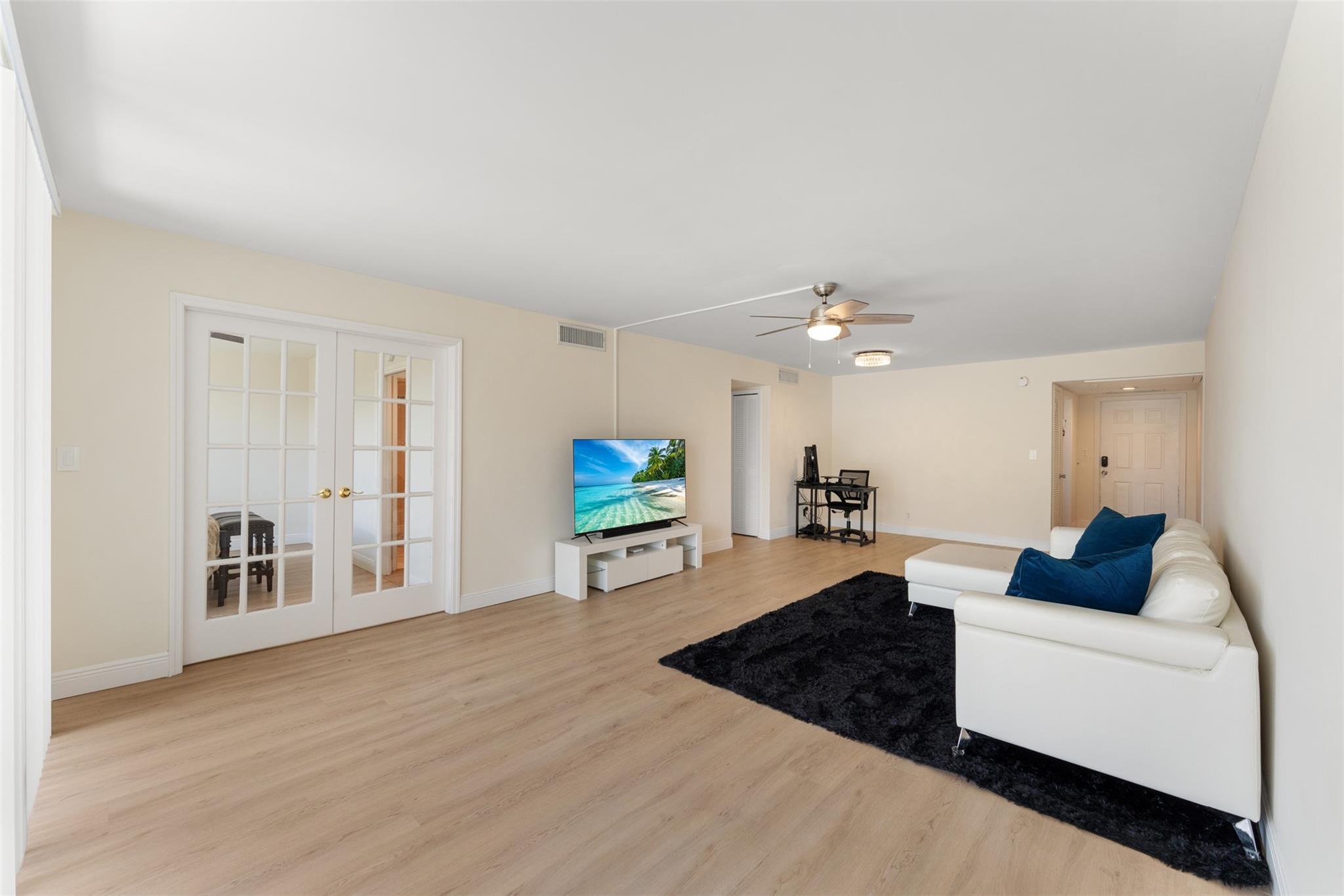No 16 Palm-Aire Country C - Residential Lease