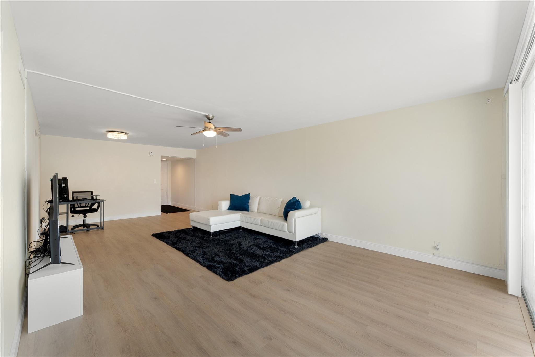 No 16 Palm-Aire Country C - Residential Lease