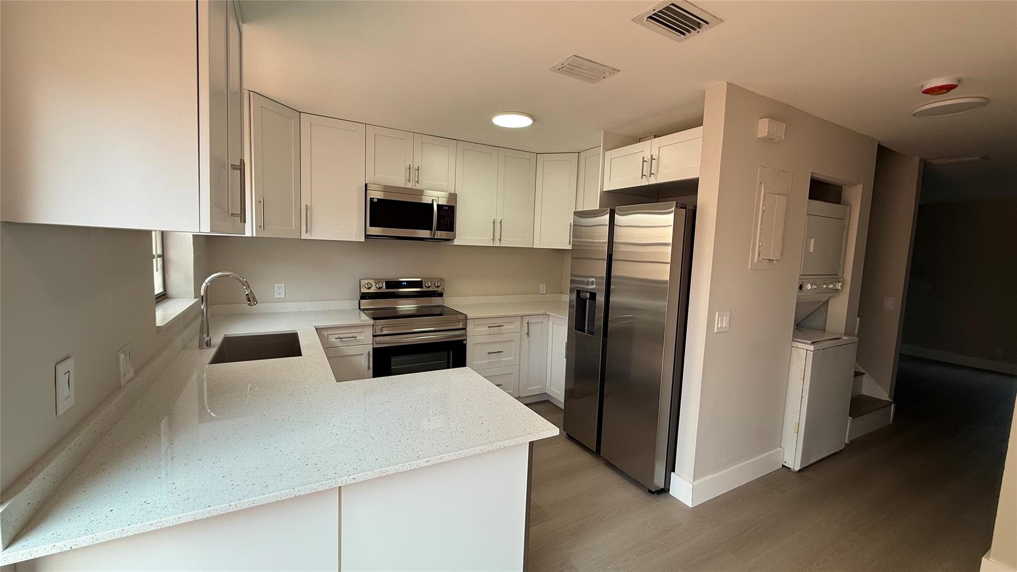 Glenwood Sub 69-33 B - Residential Lease
