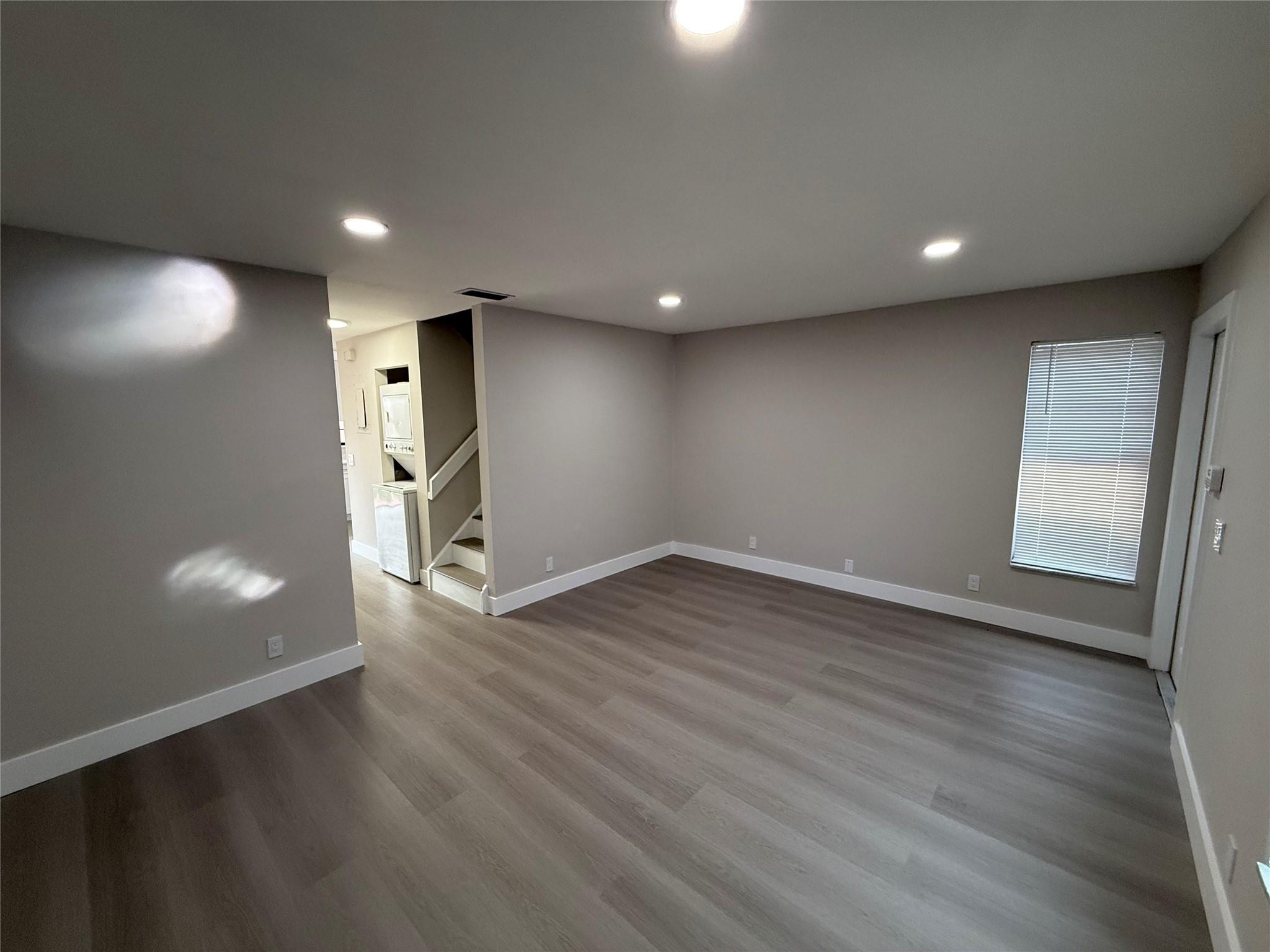 Glenwood Sub 69-33 B - Residential Lease