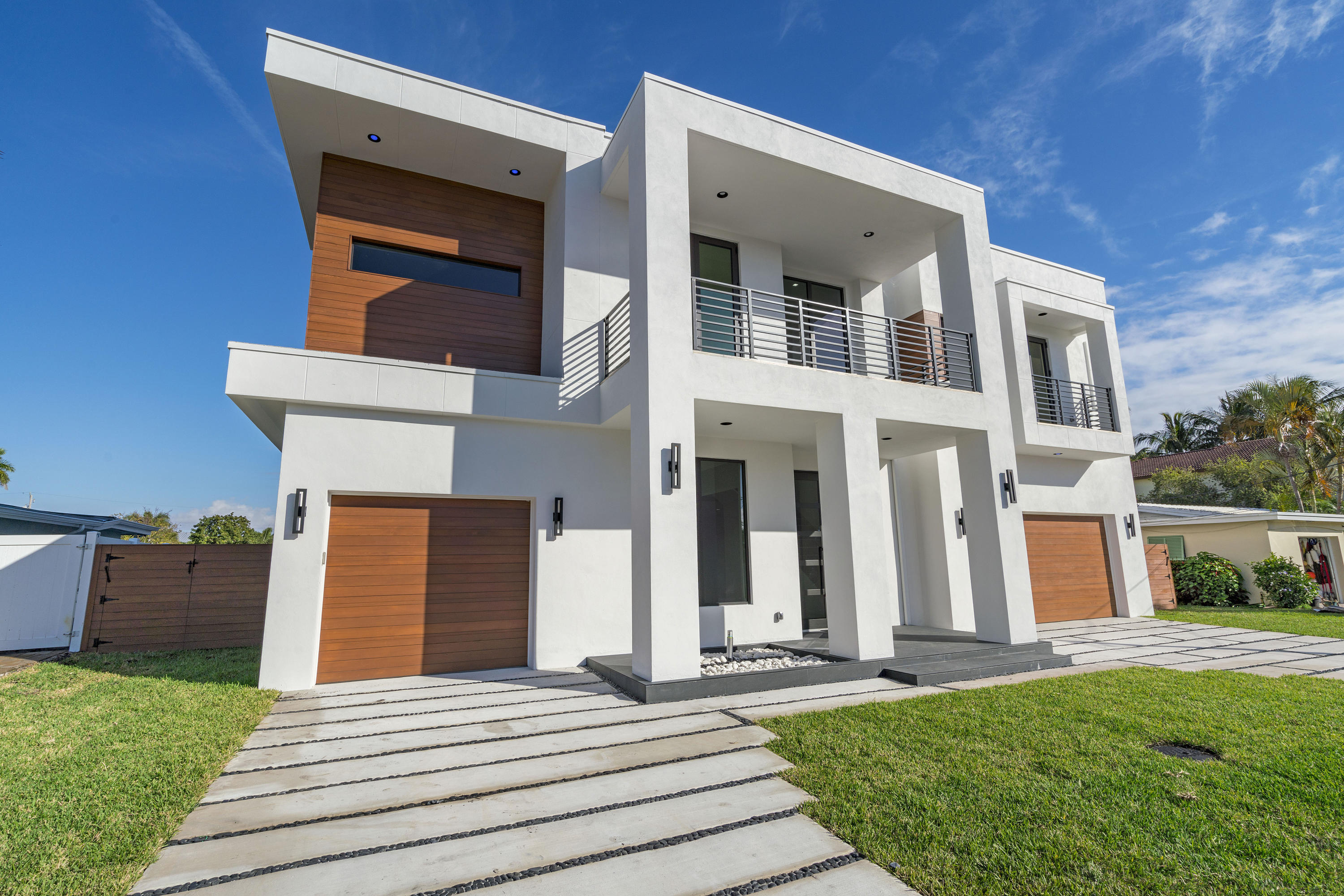 BOCA HARBOUR 5TH SEC - Residential