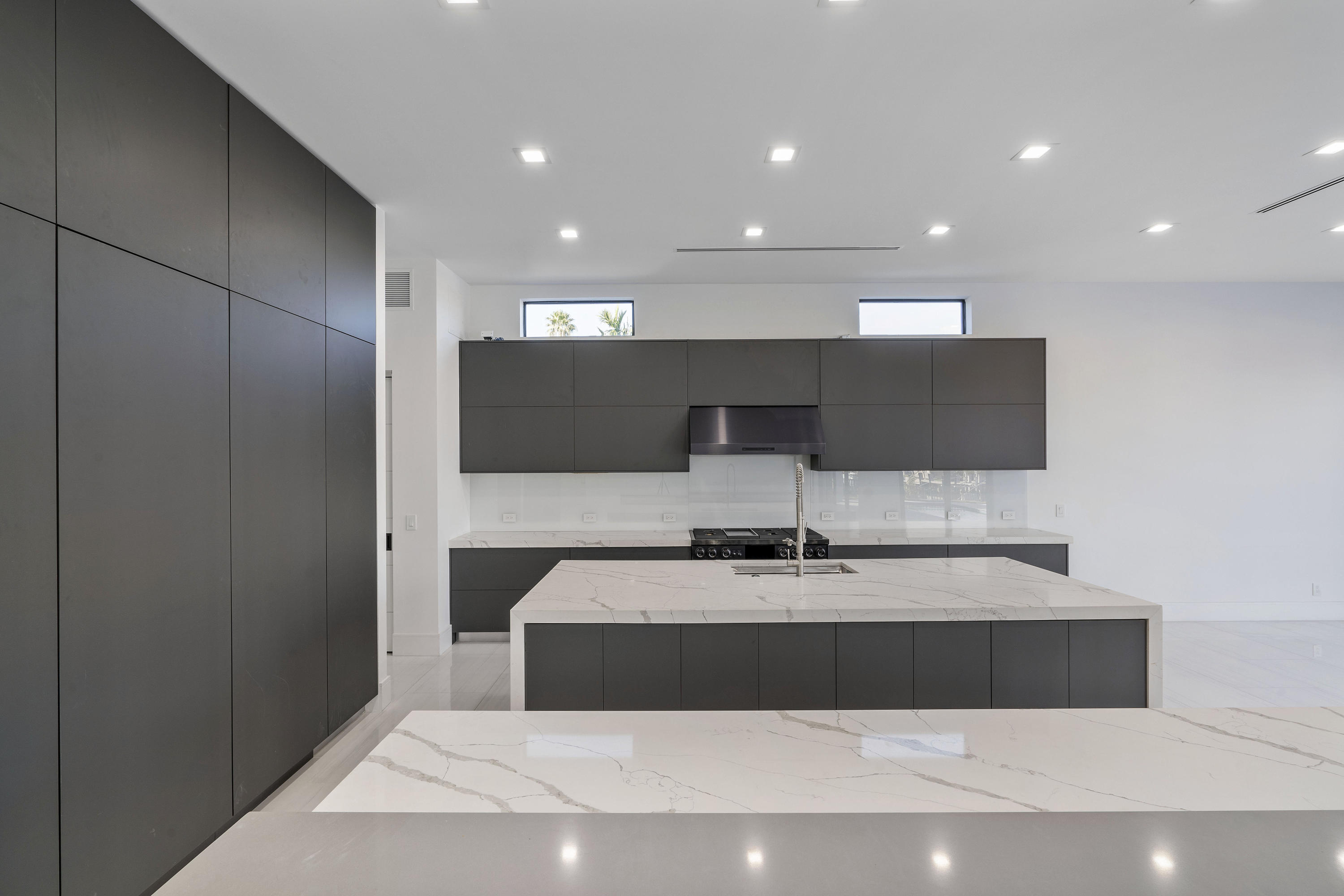 BOCA HARBOUR 5TH SEC - Residential