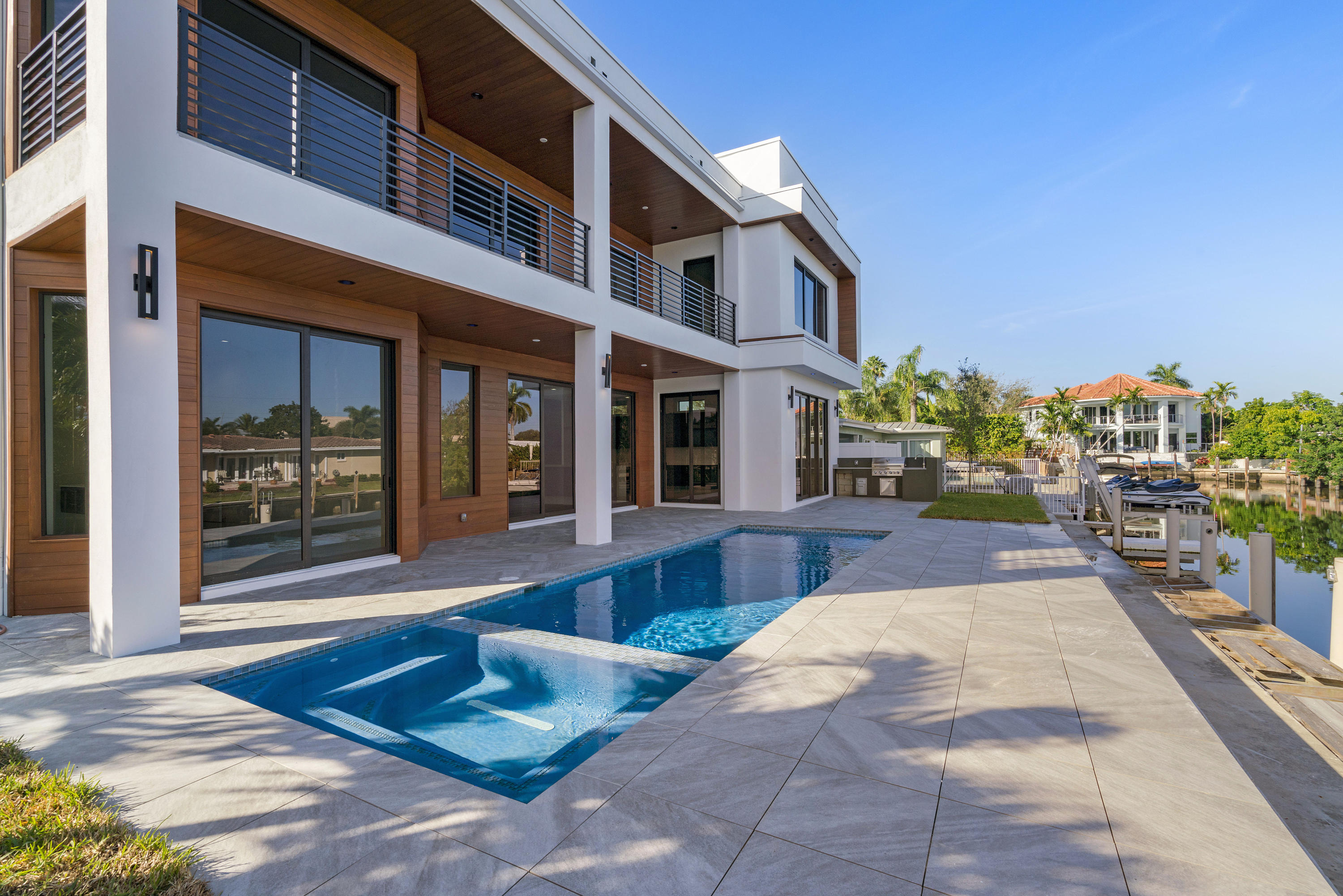 BOCA HARBOUR 5TH SEC - Residential