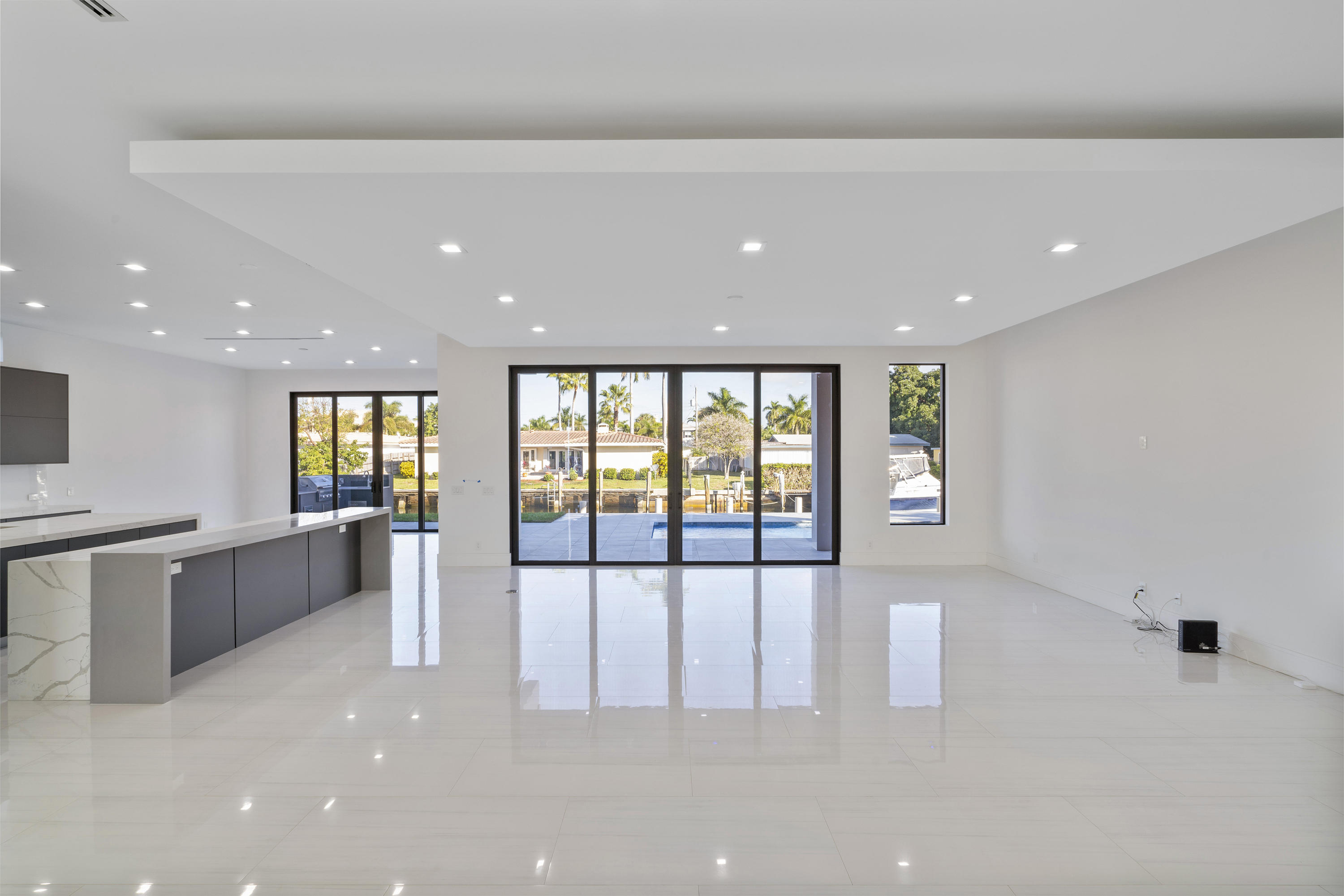 BOCA HARBOUR 5TH SEC - Residential