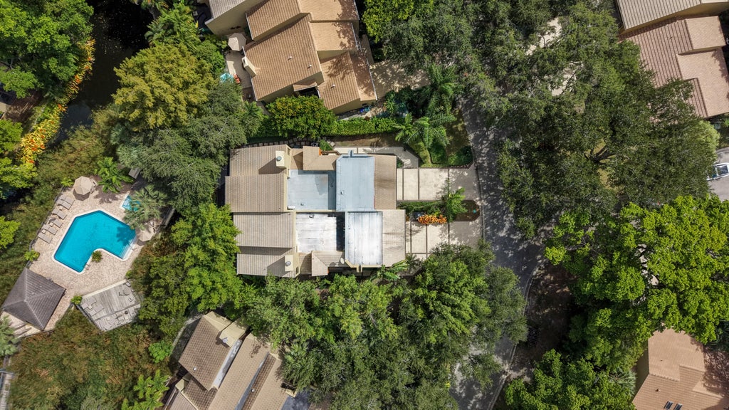 Photo of 736 St Albans Drive, Boca Raton, FL 33486 (MLS # B26090389)