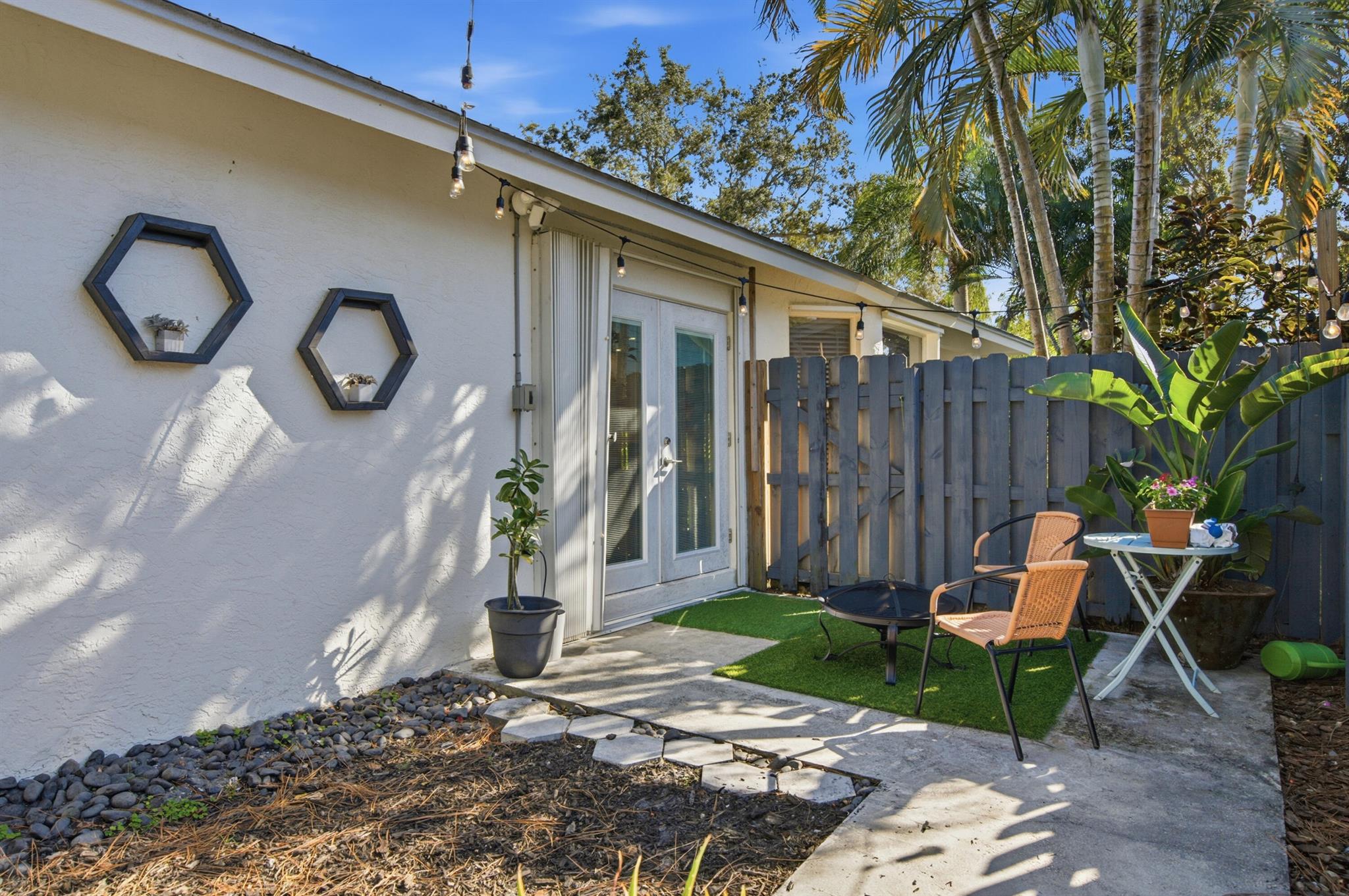 JUPITER RIVER ESTATES - Residential