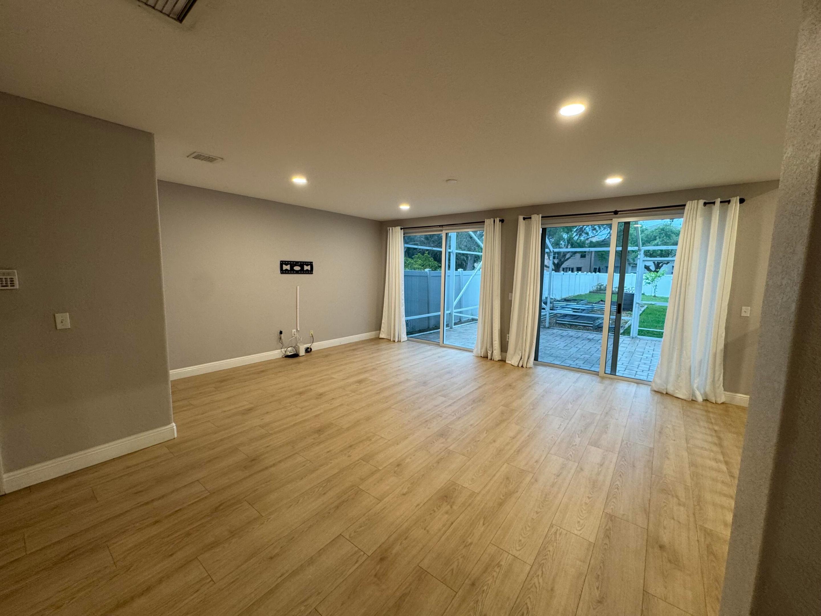 MADISON GREEN 1 PARS A, H AND K - Residential Lease