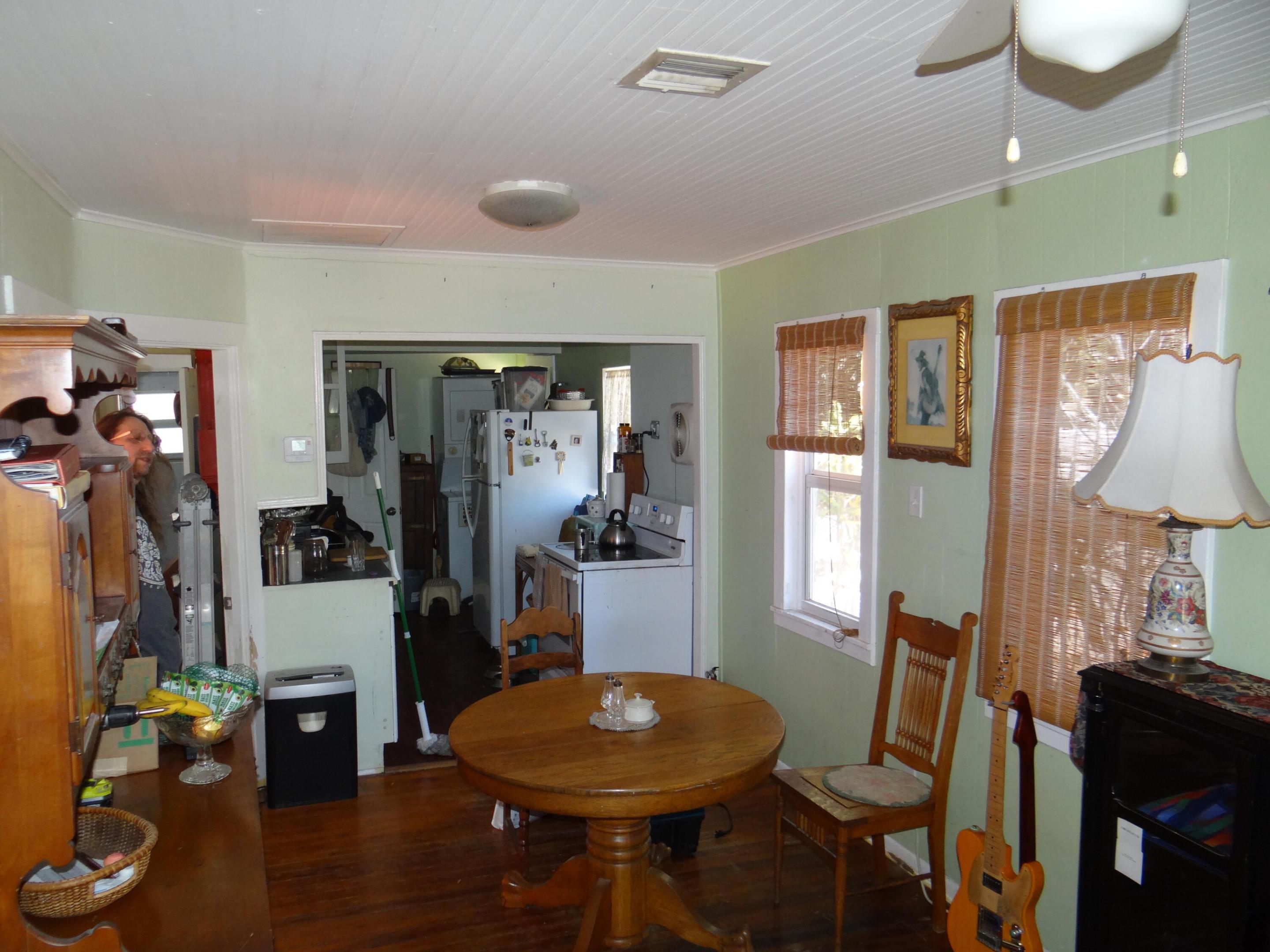 LAKE WORTH TOWN OF - Residential