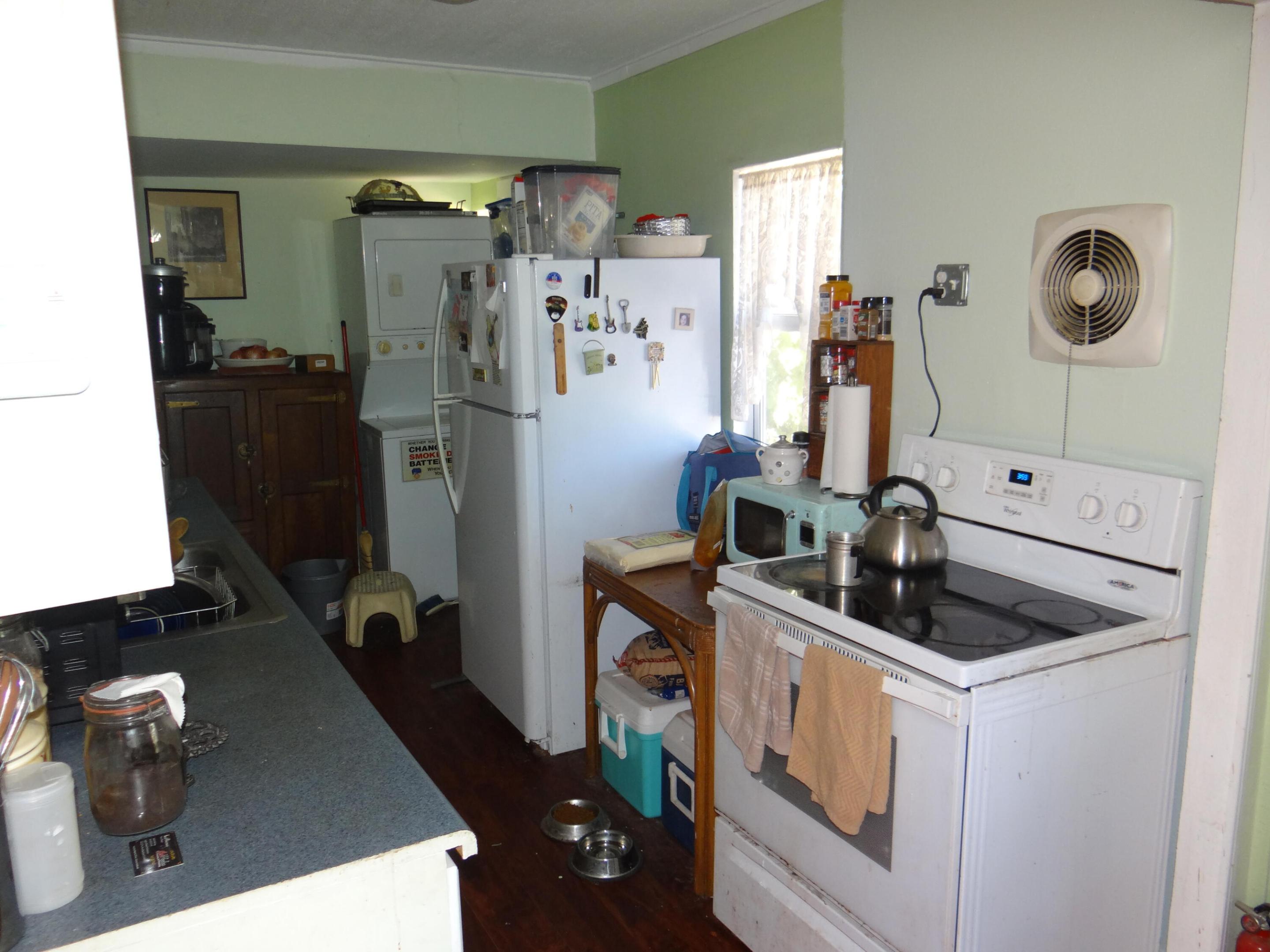 LAKE WORTH TOWN OF - Residential