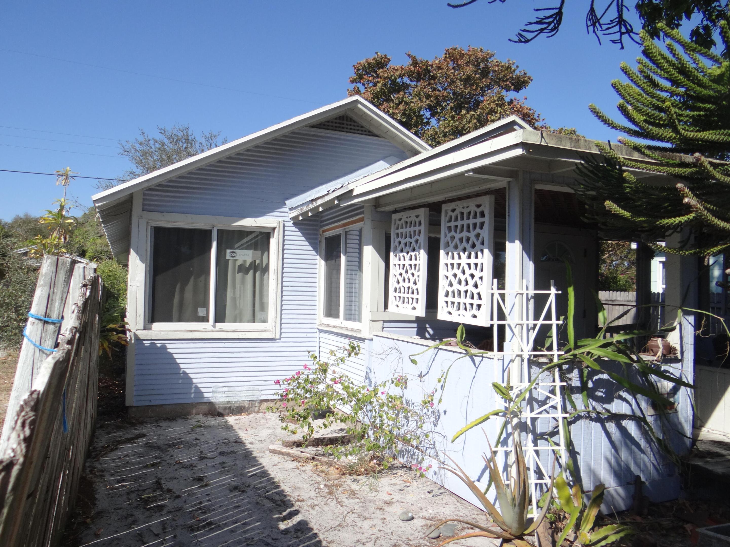 LAKE WORTH TOWN OF - Residential