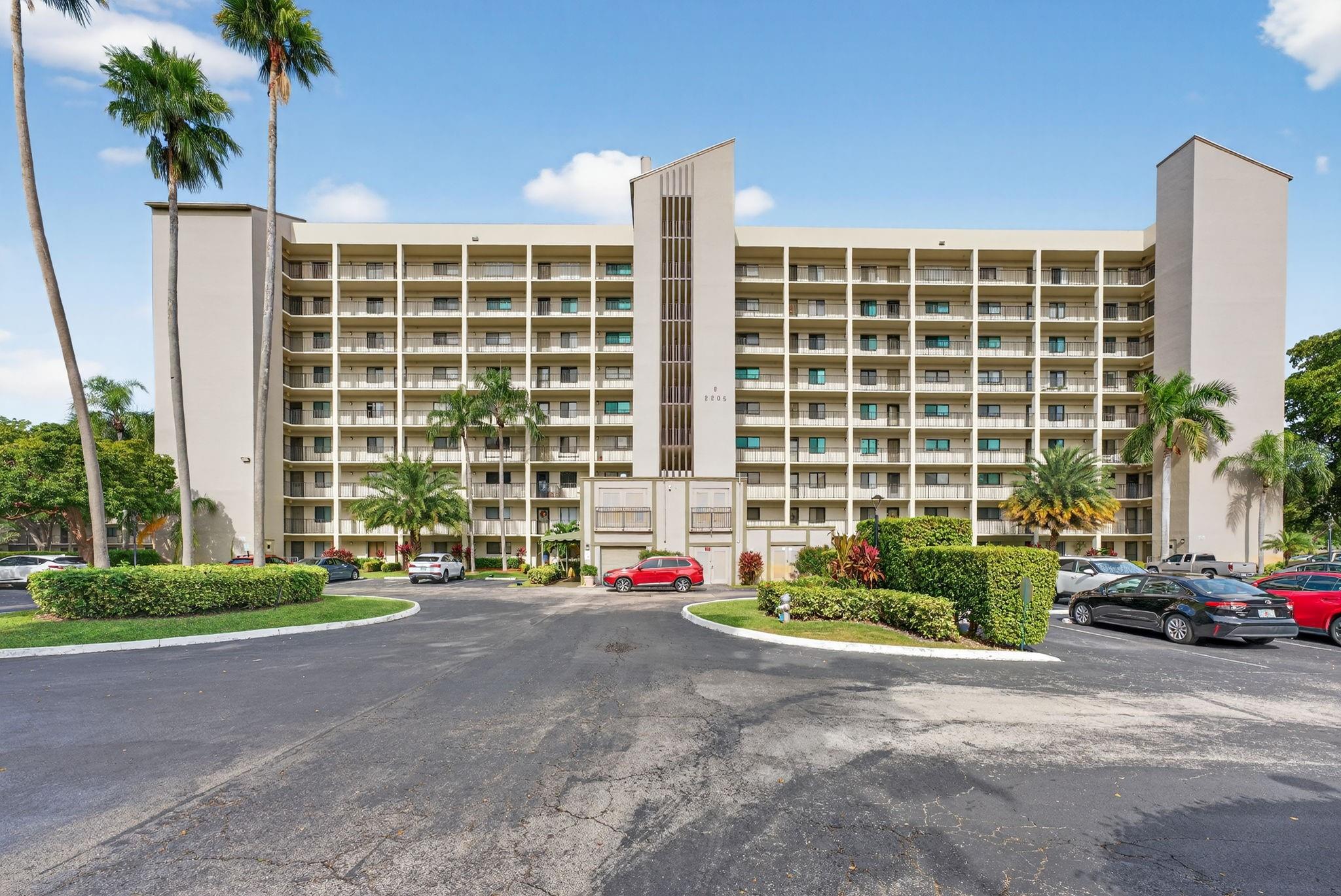 Cypress Bend Le Club - Residential