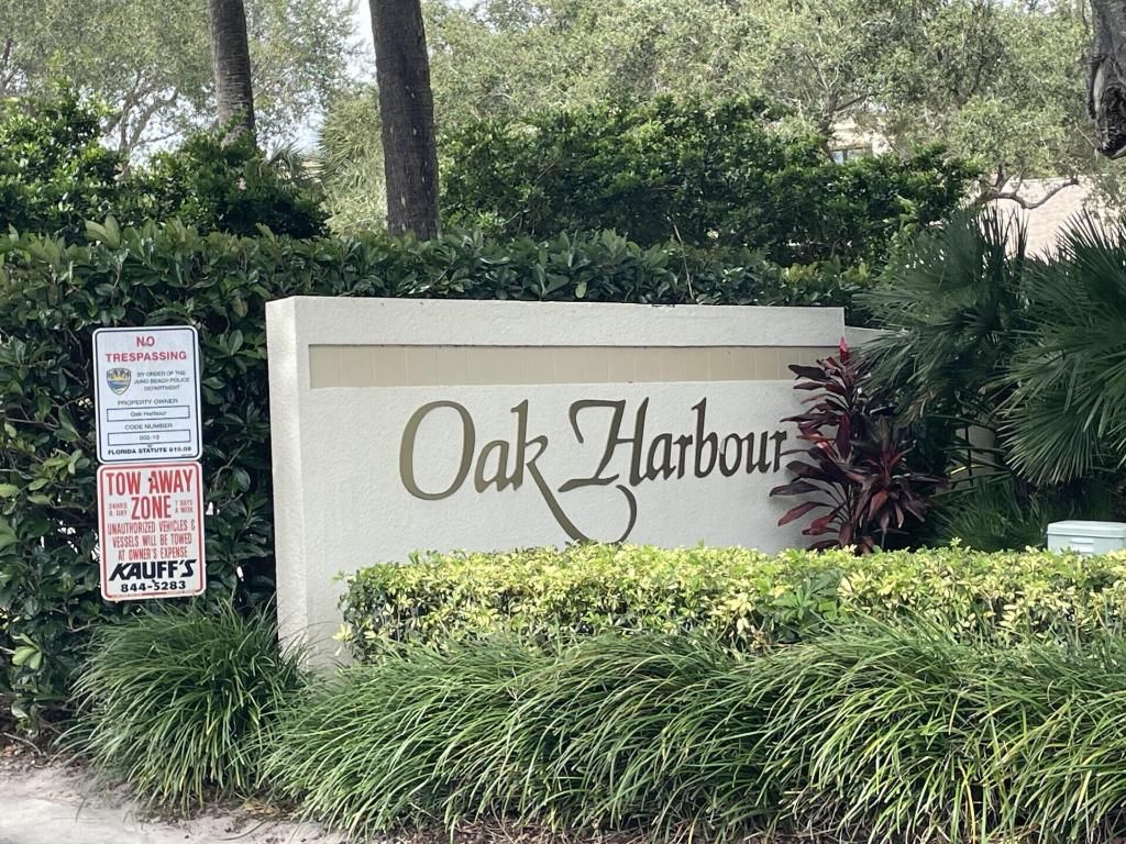 Photo of 844 Oak Harbour Drive, Juno Beach, FL 33408 (MLS # R10913446)