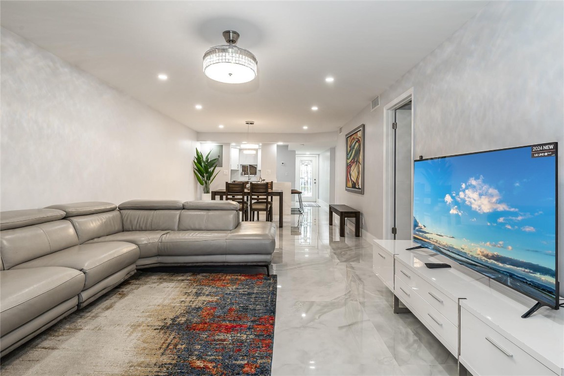 Hollybrook Golf & Tennis - Residential Lease