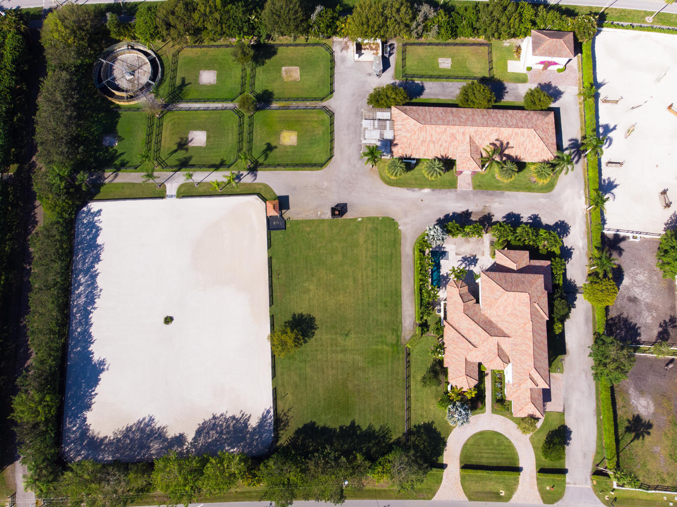 SADDLE TRAIL PARK OF WELLINGTON - Residential