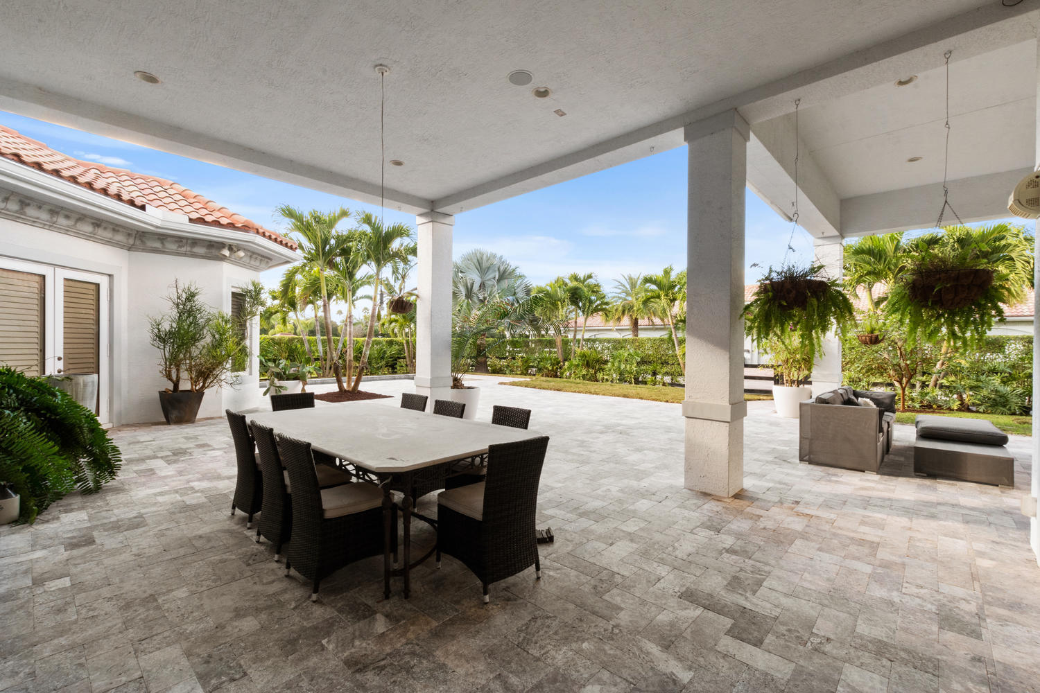 SADDLE TRAIL PARK OF WELLINGTON - Residential