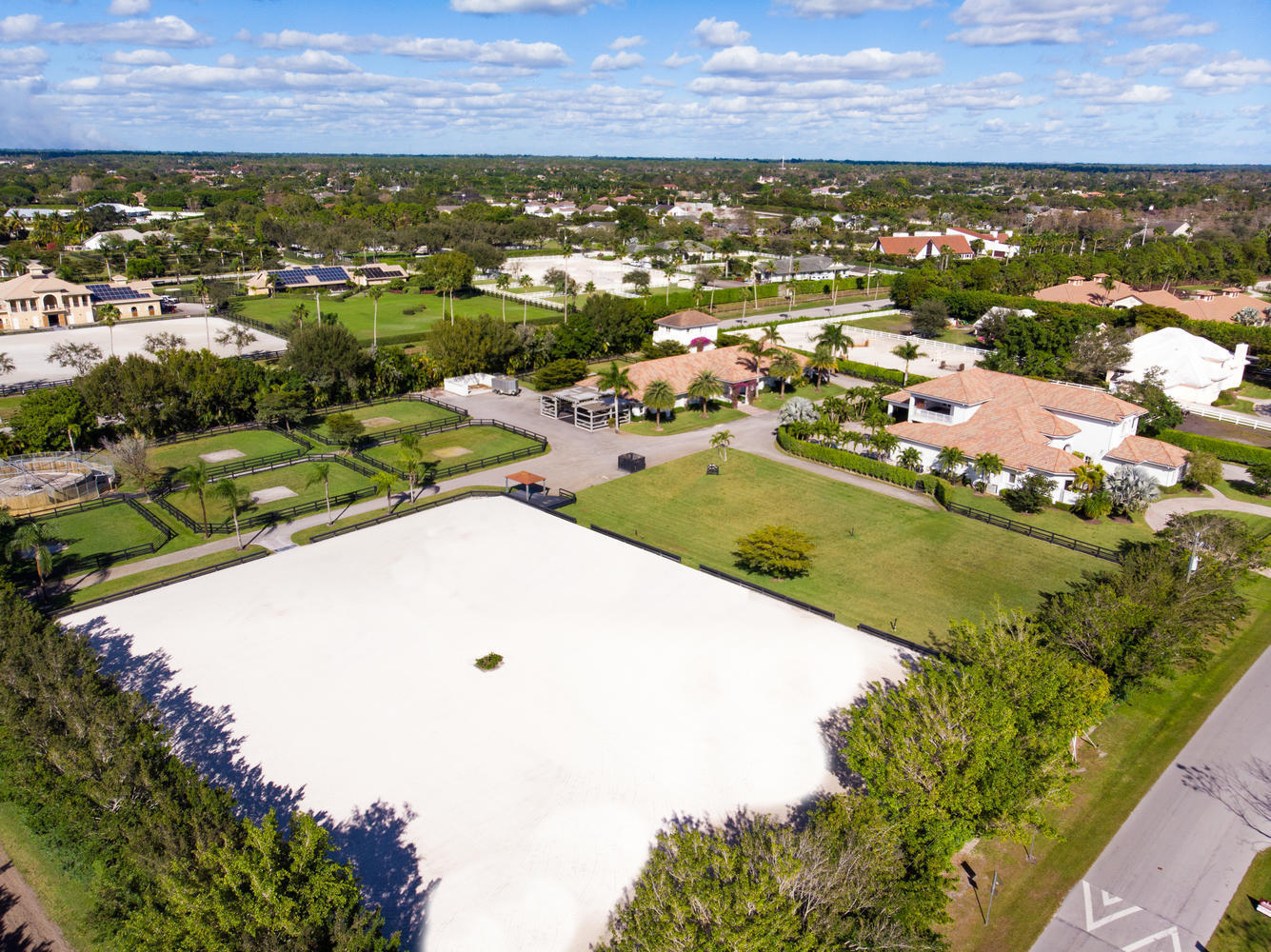 SADDLE TRAIL PARK OF WELLINGTON - Residential