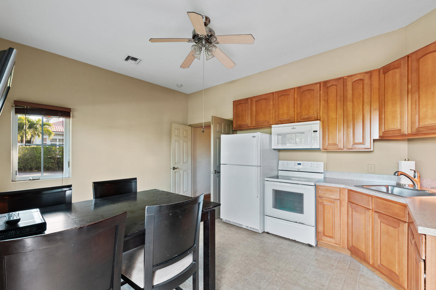 SADDLE TRAIL PARK OF WELLINGTON - Residential