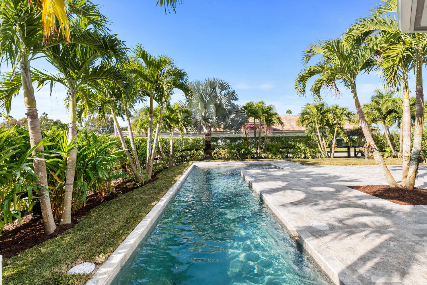 SADDLE TRAIL PARK OF WELLINGTON - Residential