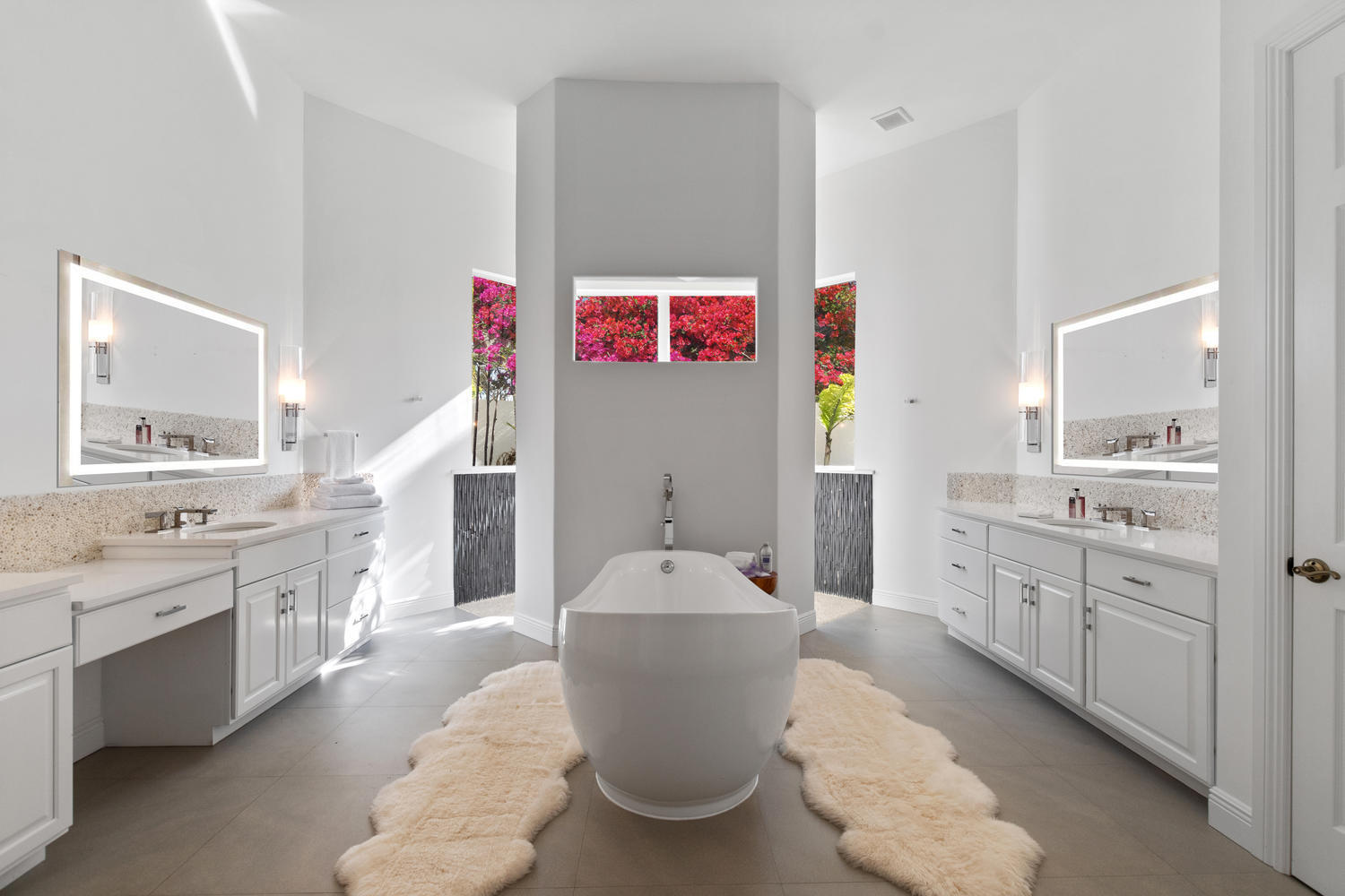 SADDLE TRAIL PARK OF WELLINGTON - Residential