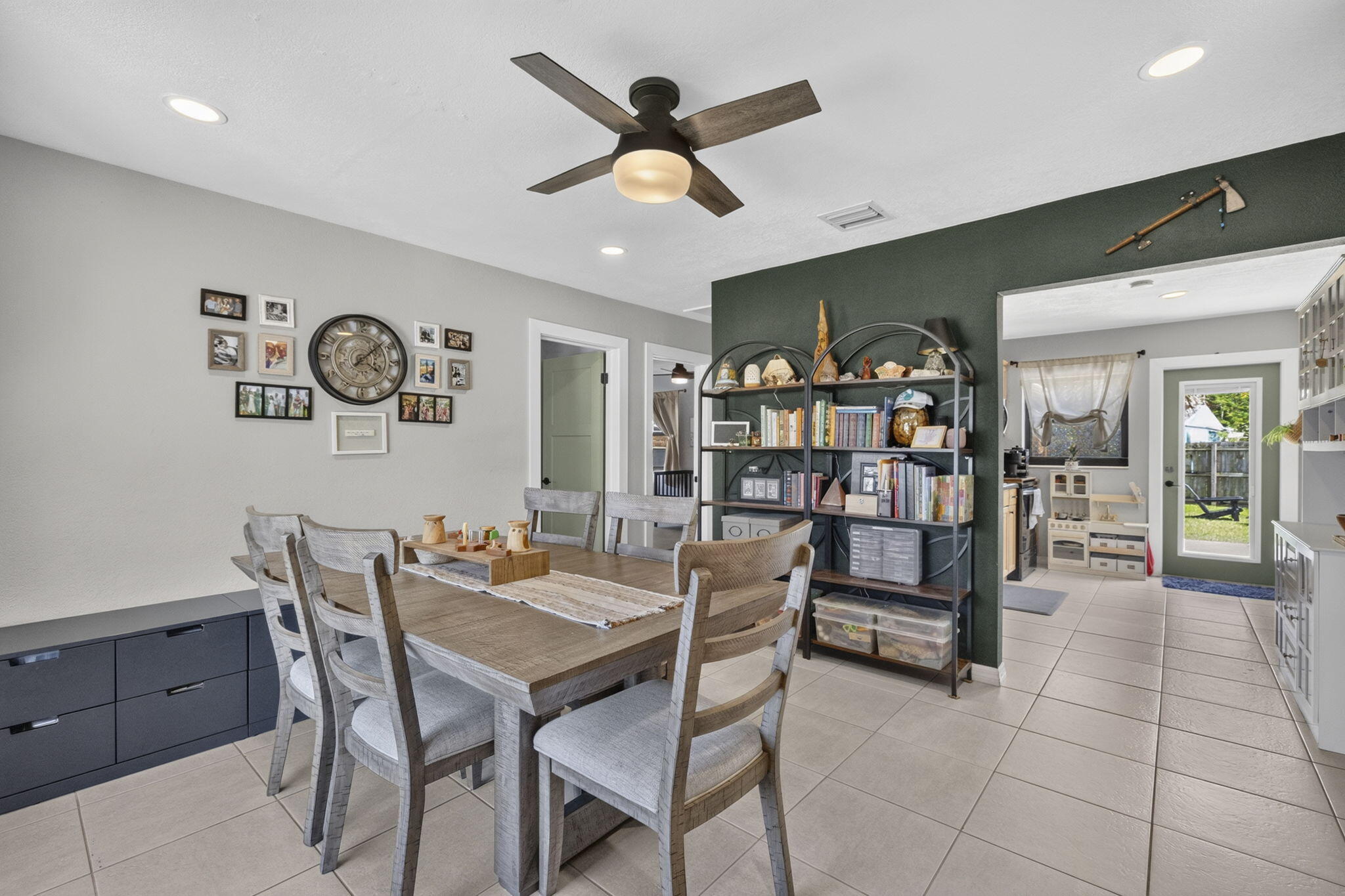110 NW 56th Street, Oakland Park FL 33309