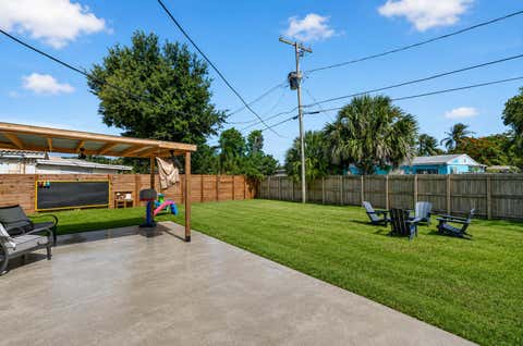 Tiny photo for 110 NW 56th Street, Oakland Park, FL 33309 (MLS # B26054301)