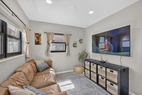 Tiny photo for 110 NW 56th Street, Oakland Park, FL 33309 (MLS # B26054301)