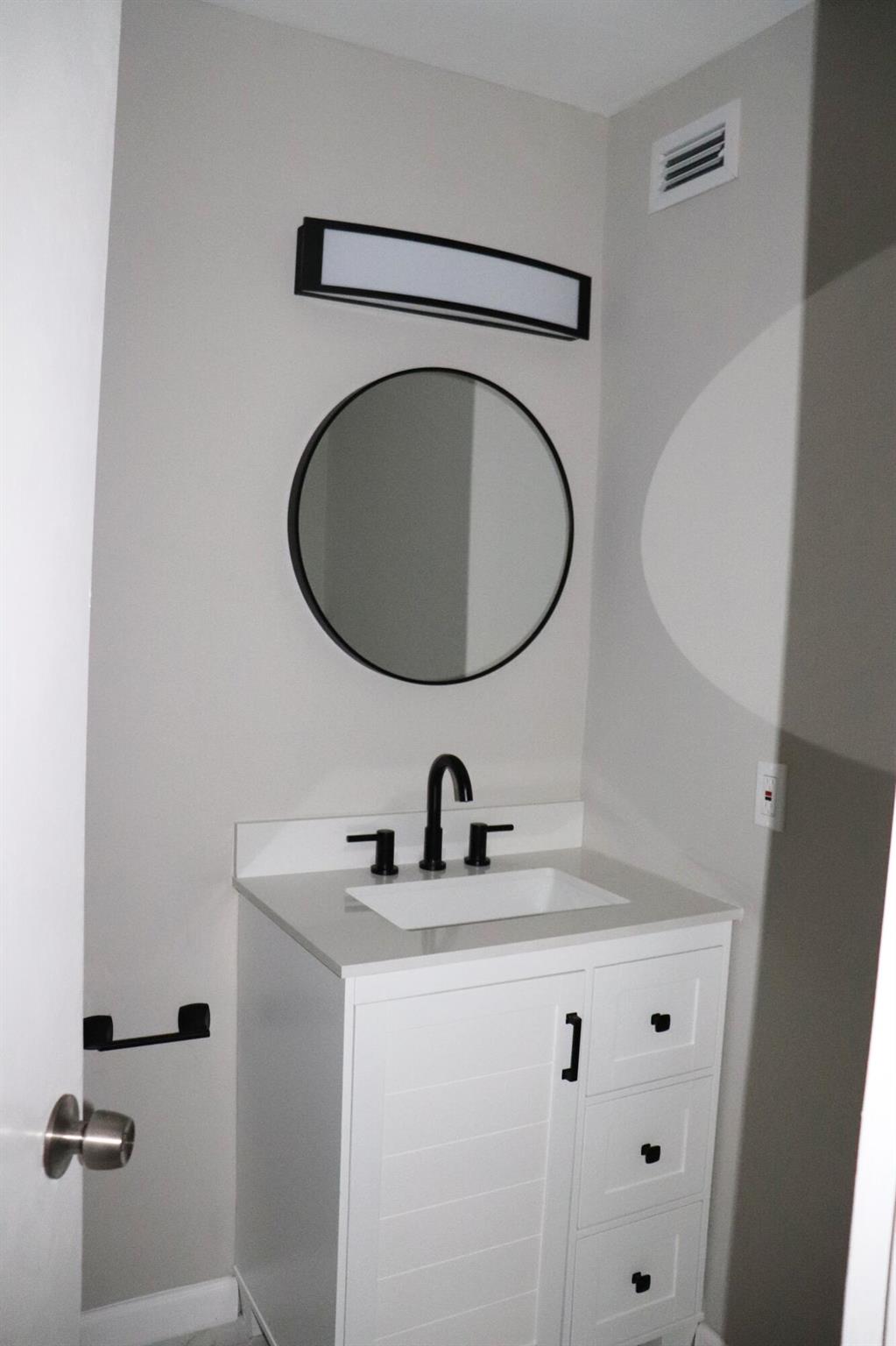 Kings Point Flanders - Residential Lease