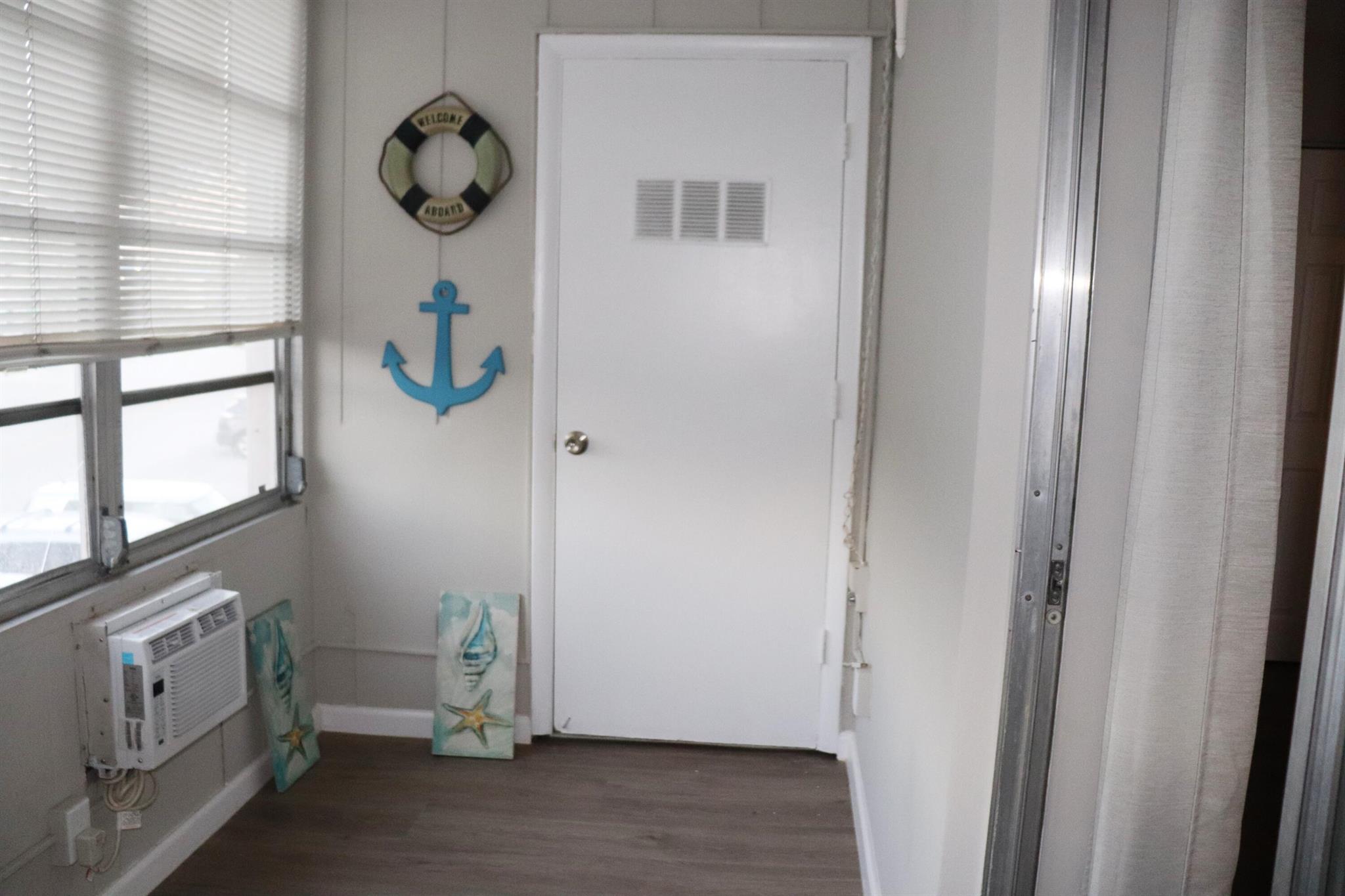 Kings Point Flanders - Residential Lease