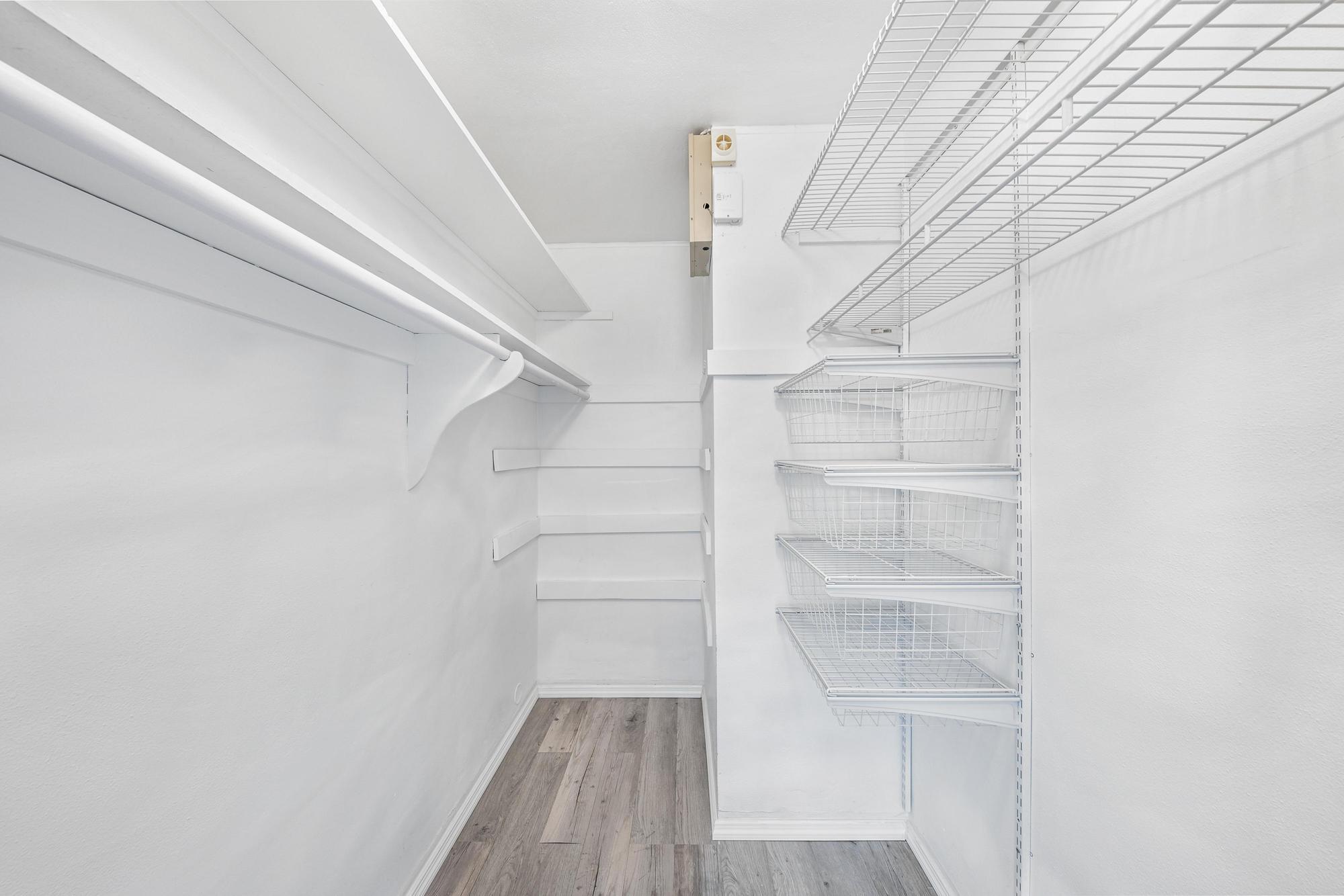 CALIBAN - Residential Lease