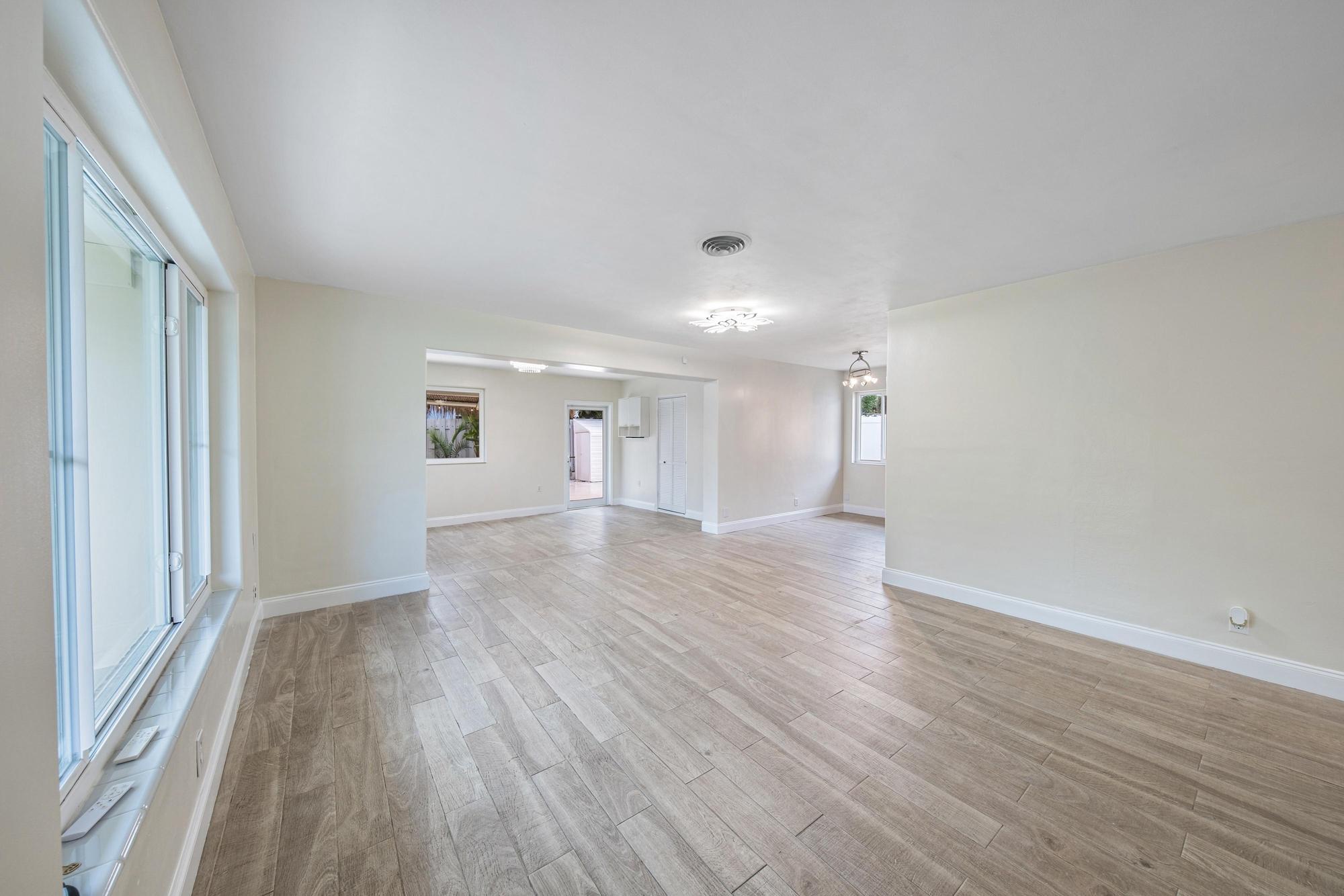 CALIBAN - Residential Lease