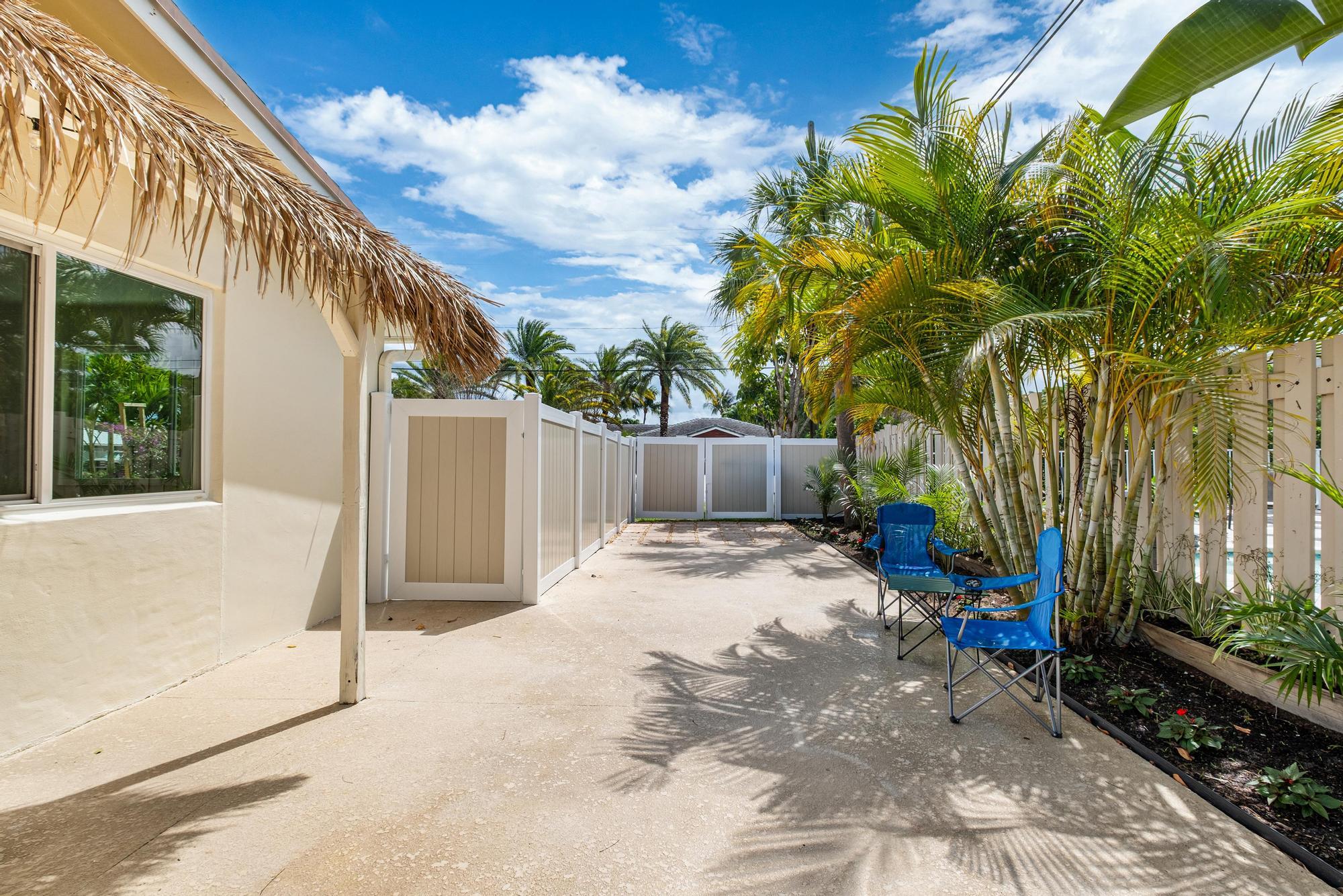 CALIBAN - Residential Lease