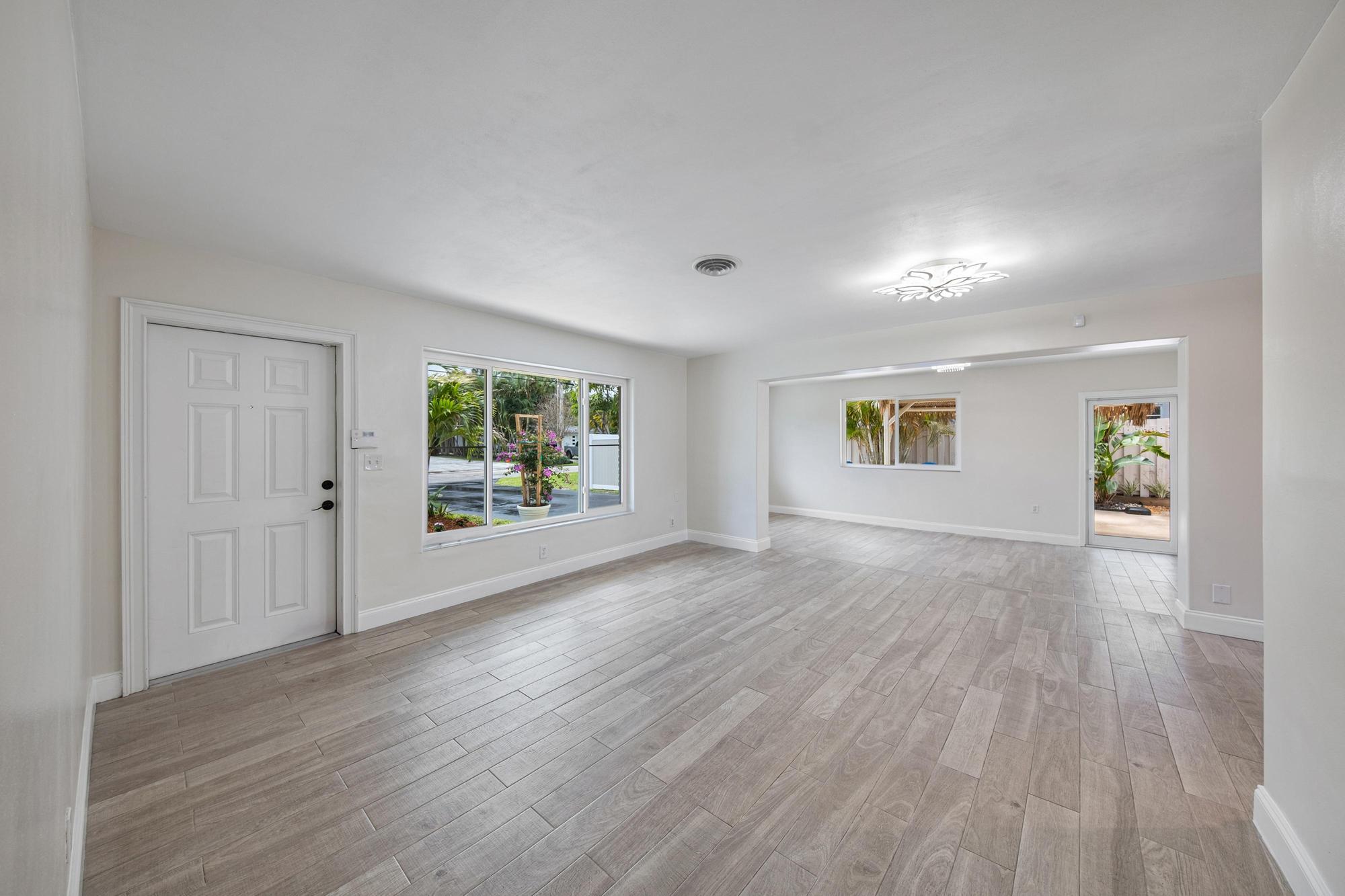 CALIBAN - Residential Lease