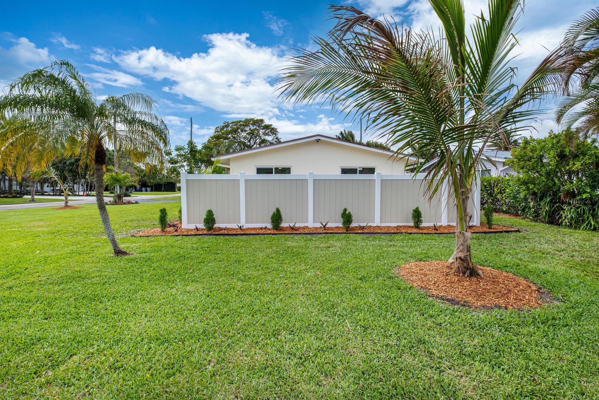 CALIBAN - Residential Lease
