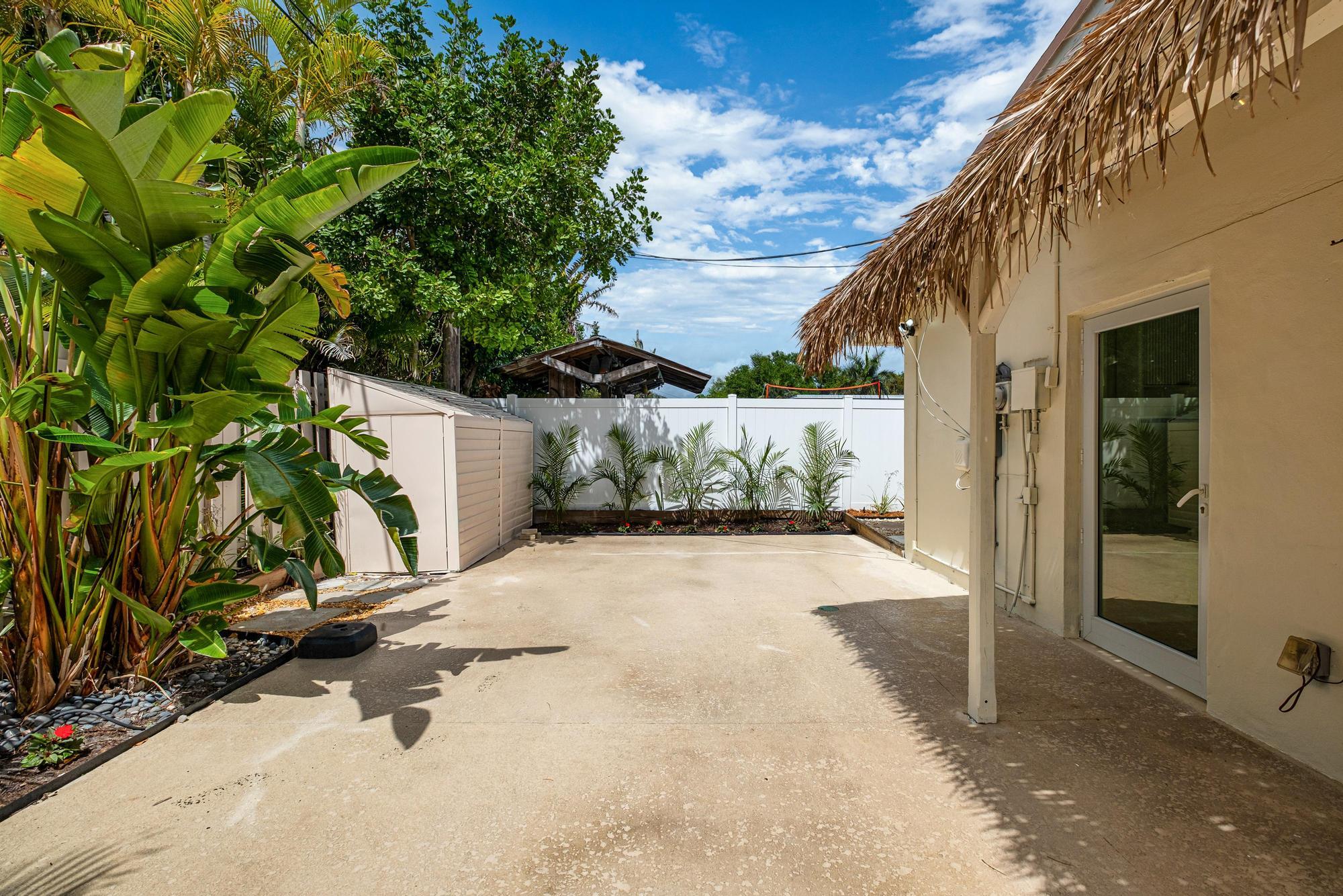 CALIBAN - Residential Lease