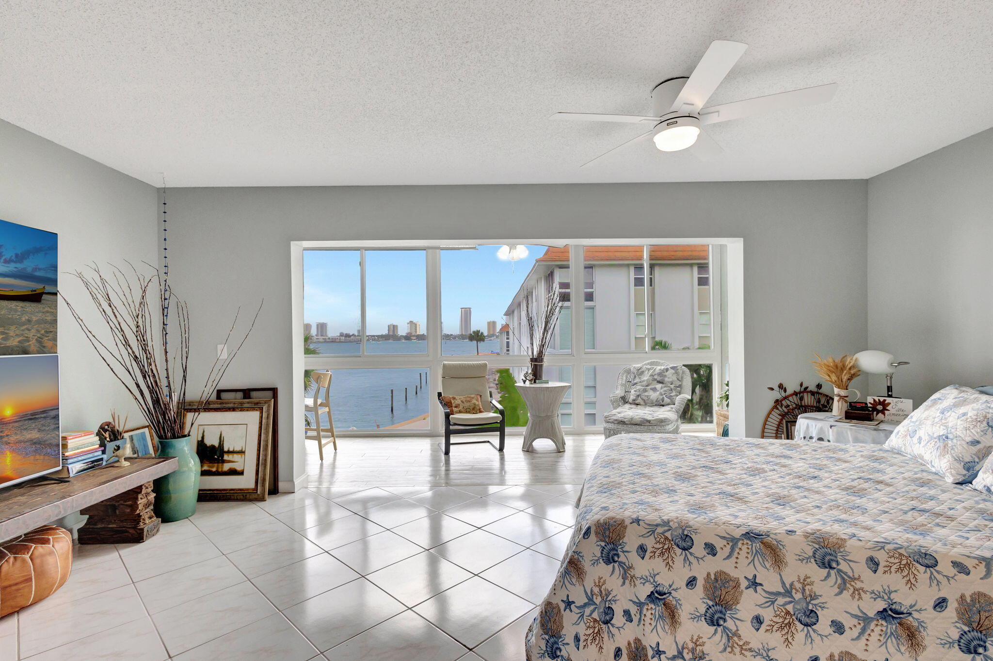 WILSHIRE NORTH CONDOS - Residential