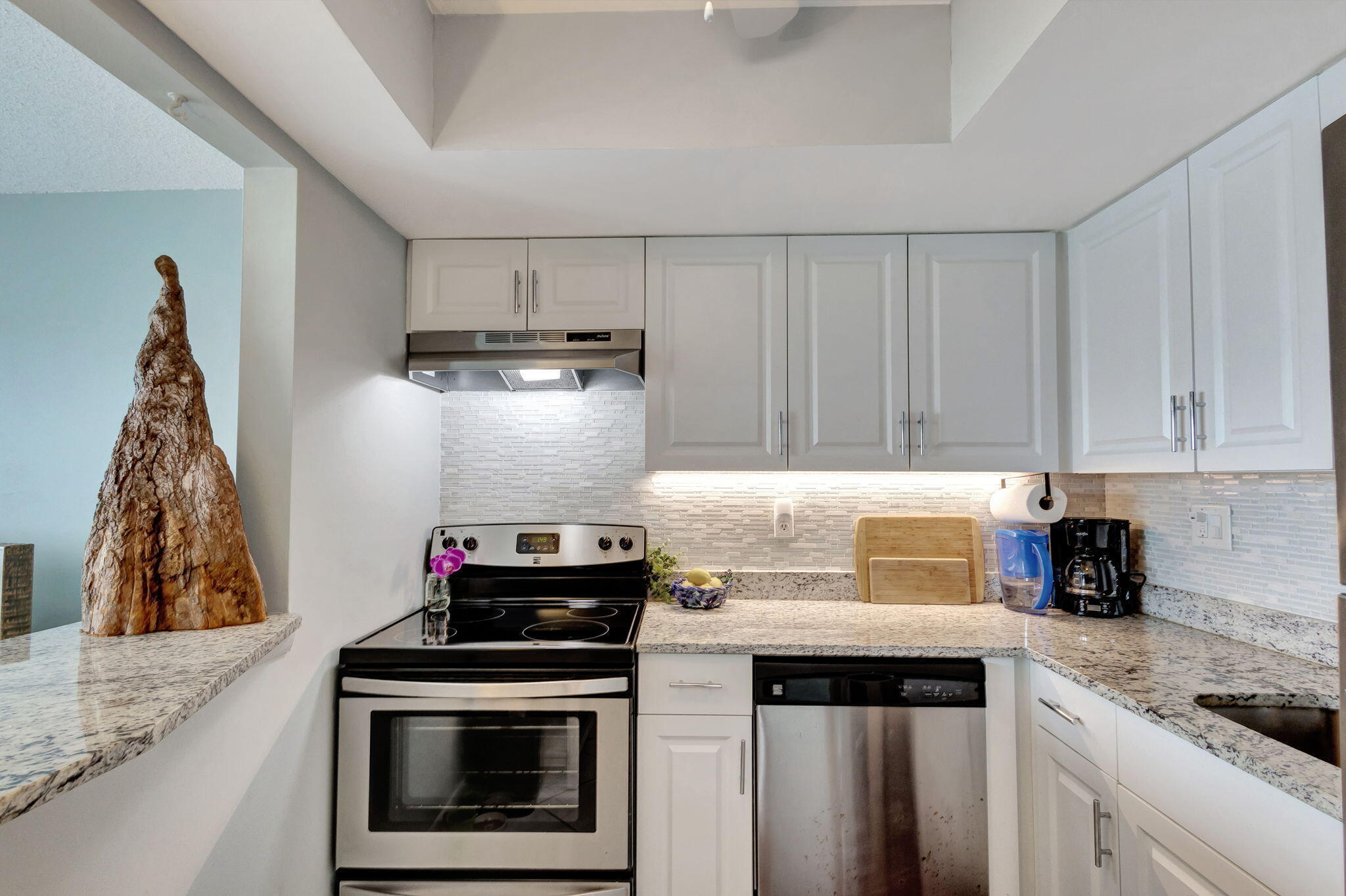 WILSHIRE NORTH CONDOS - Residential