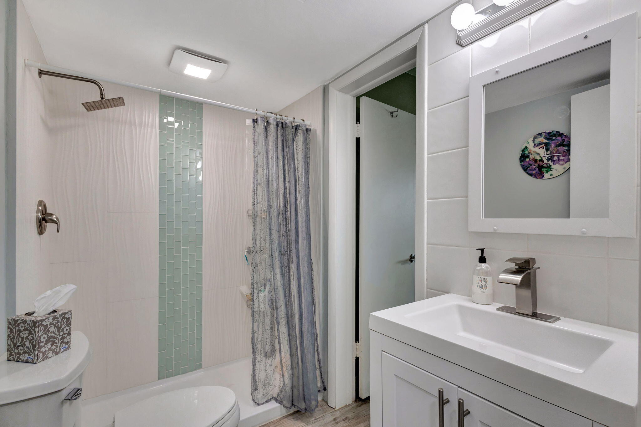WILSHIRE NORTH CONDOS - Residential