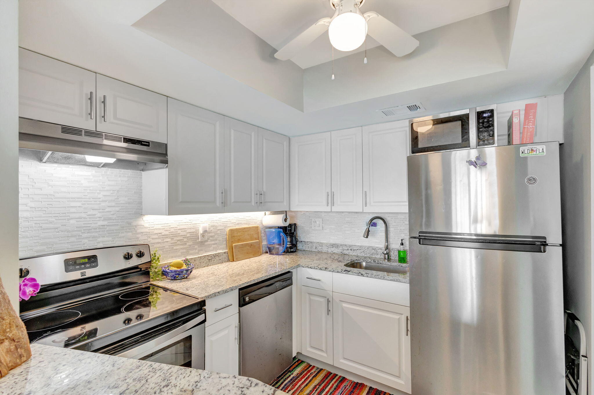 WILSHIRE NORTH CONDOS - Residential