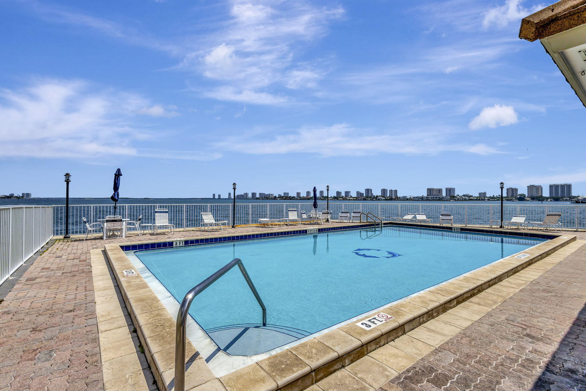WILSHIRE NORTH CONDOS - Residential