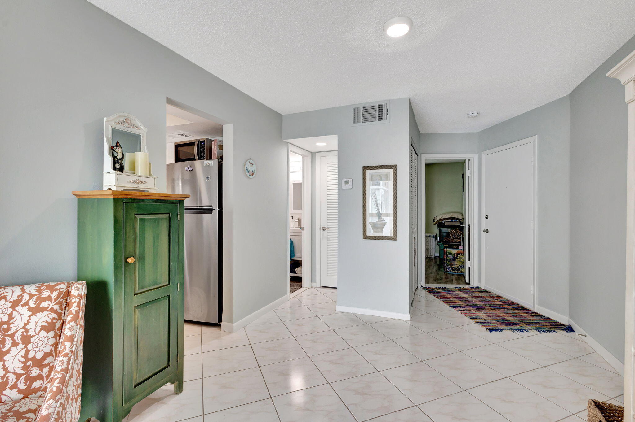 WILSHIRE NORTH CONDOS - Residential