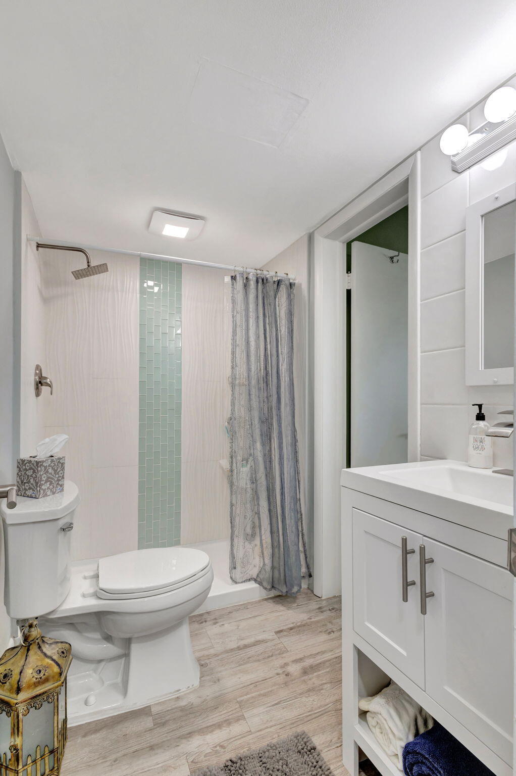 WILSHIRE NORTH CONDOS - Residential