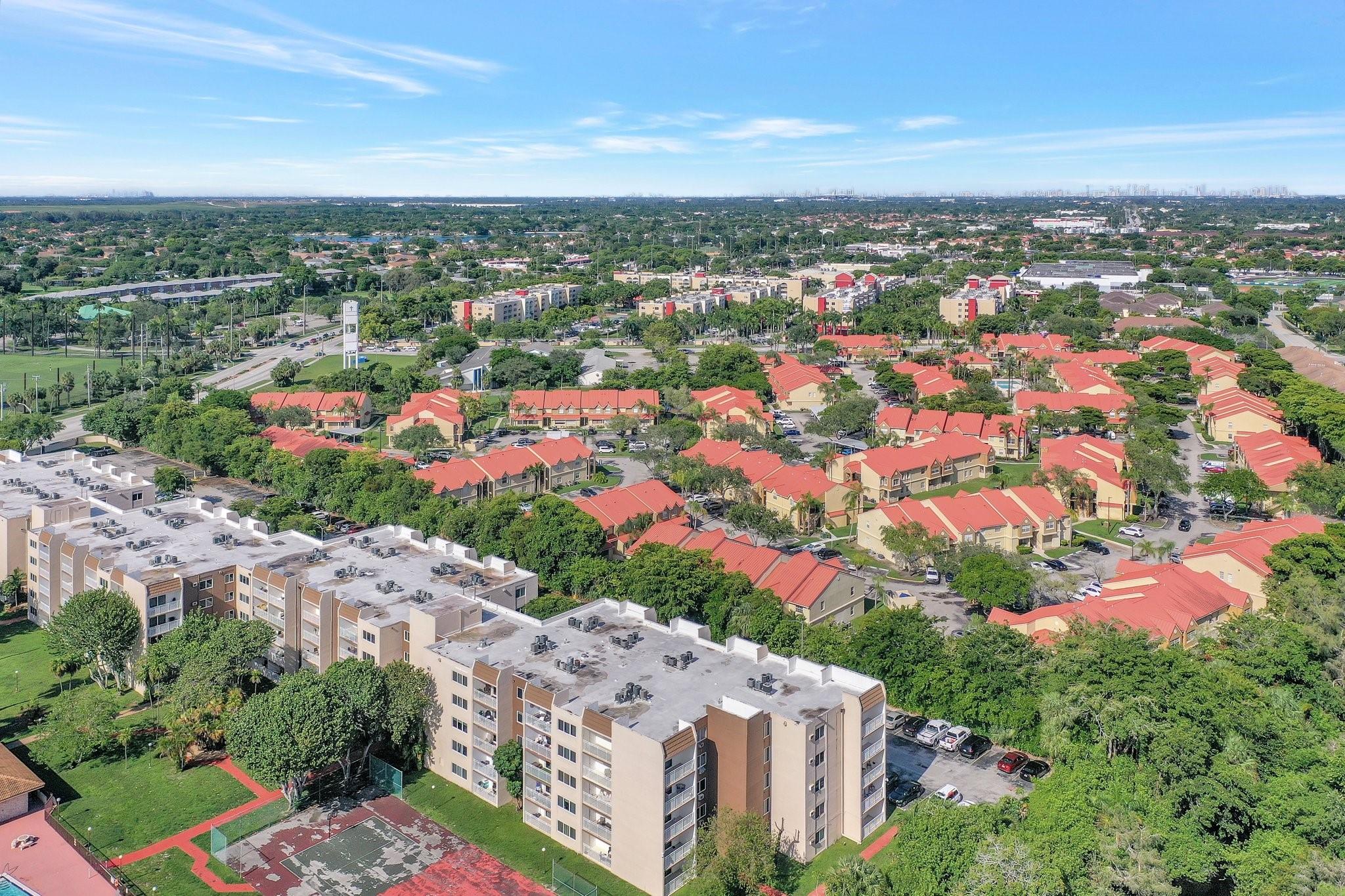 Coral Gate East Condo - Residential
