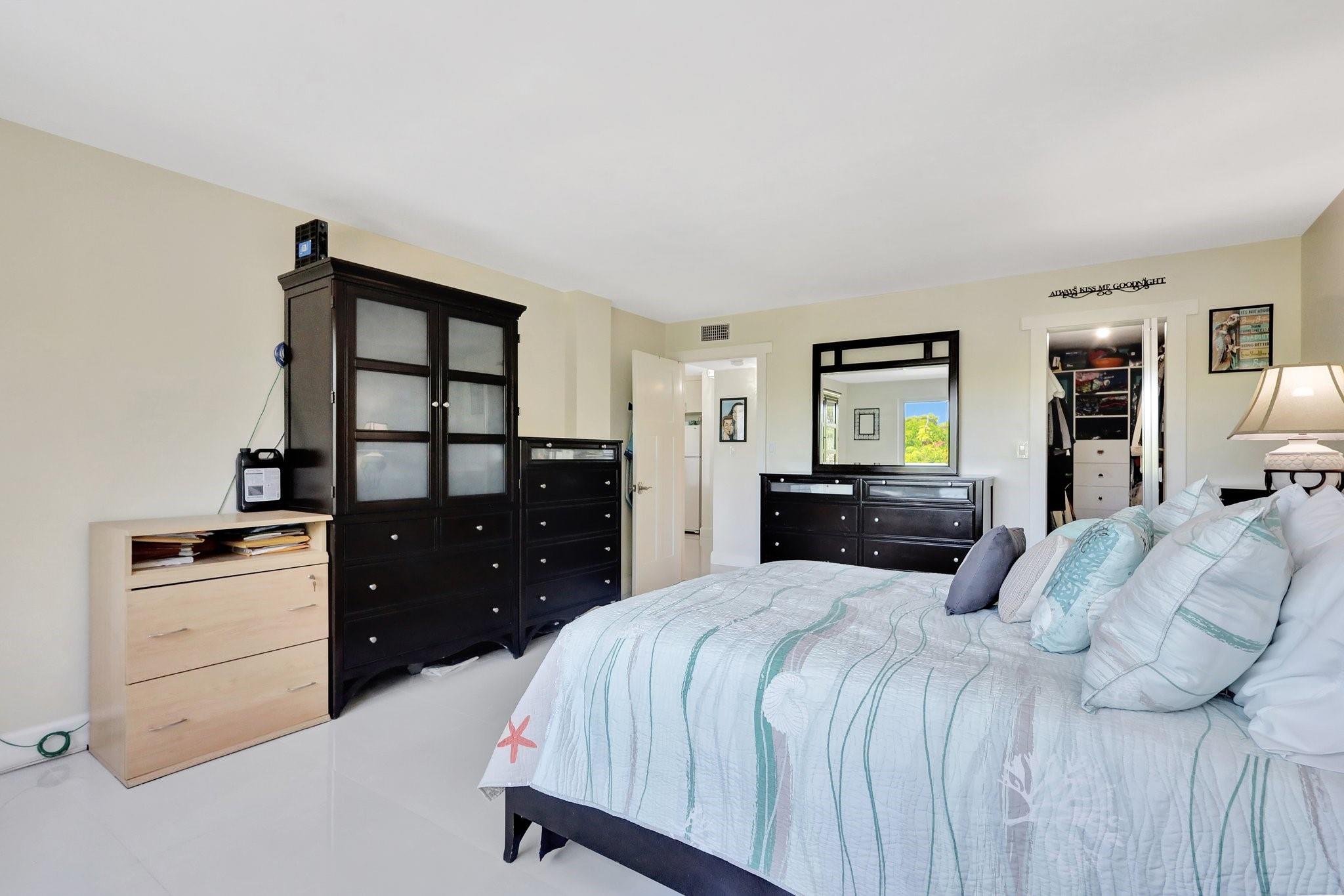 Coral Gate East Condo - Residential